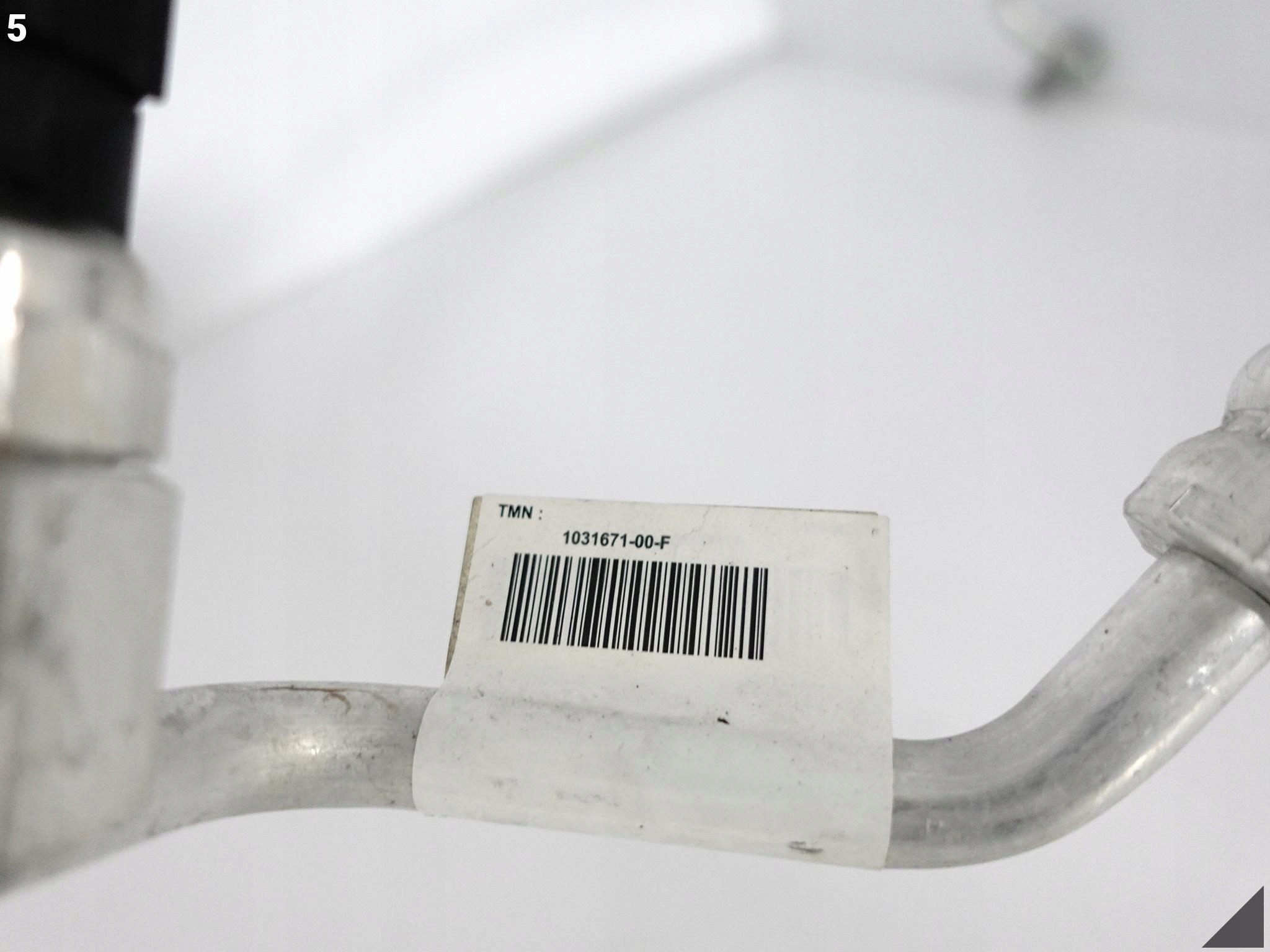 TESLA MODEL S PRZEWÓD WĄŻ KLIMY RURKA KLIMATYZACJI 1031671-00-F TESLA MODEL S PRZEWÓD WĄŻ KLIMY RURKA KLIMATYZACJI 1031671-00-F - obrazek 6