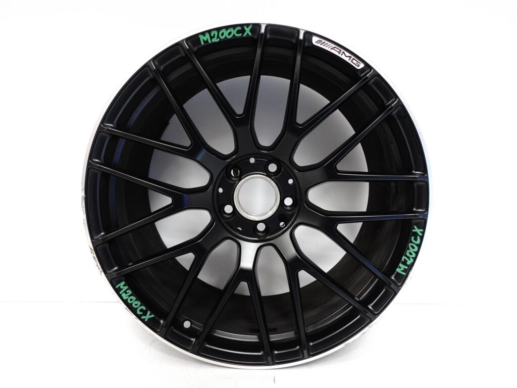 MERCEDES C-KLASA W205 C63 63 AMG FELGA 10,5JX20 ET57 5×112 TYŁ MERCEDES C-KLASA W205 C63 63 AMG FELGA 10,5JX20 ET57 5x112 TYŁ