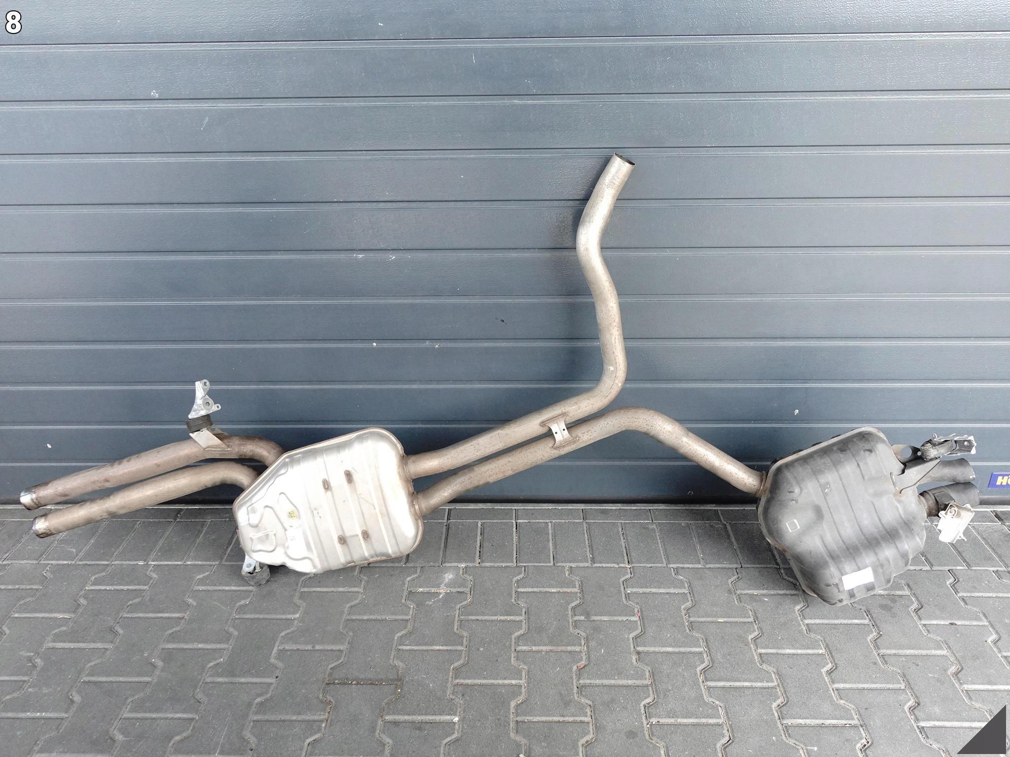 AUDI RS7 4G8 C7 LIFT 15-18 RURA WYDECH TŁUMIK LEWY TYŁ 4.0 TFSI 70 KM AUDI RS7 4G8 C7 LIFT 15-18 RURA WYDECH TŁUMIK LEWY TYŁ 4.0 TFSI 70 KM - obrazek 9