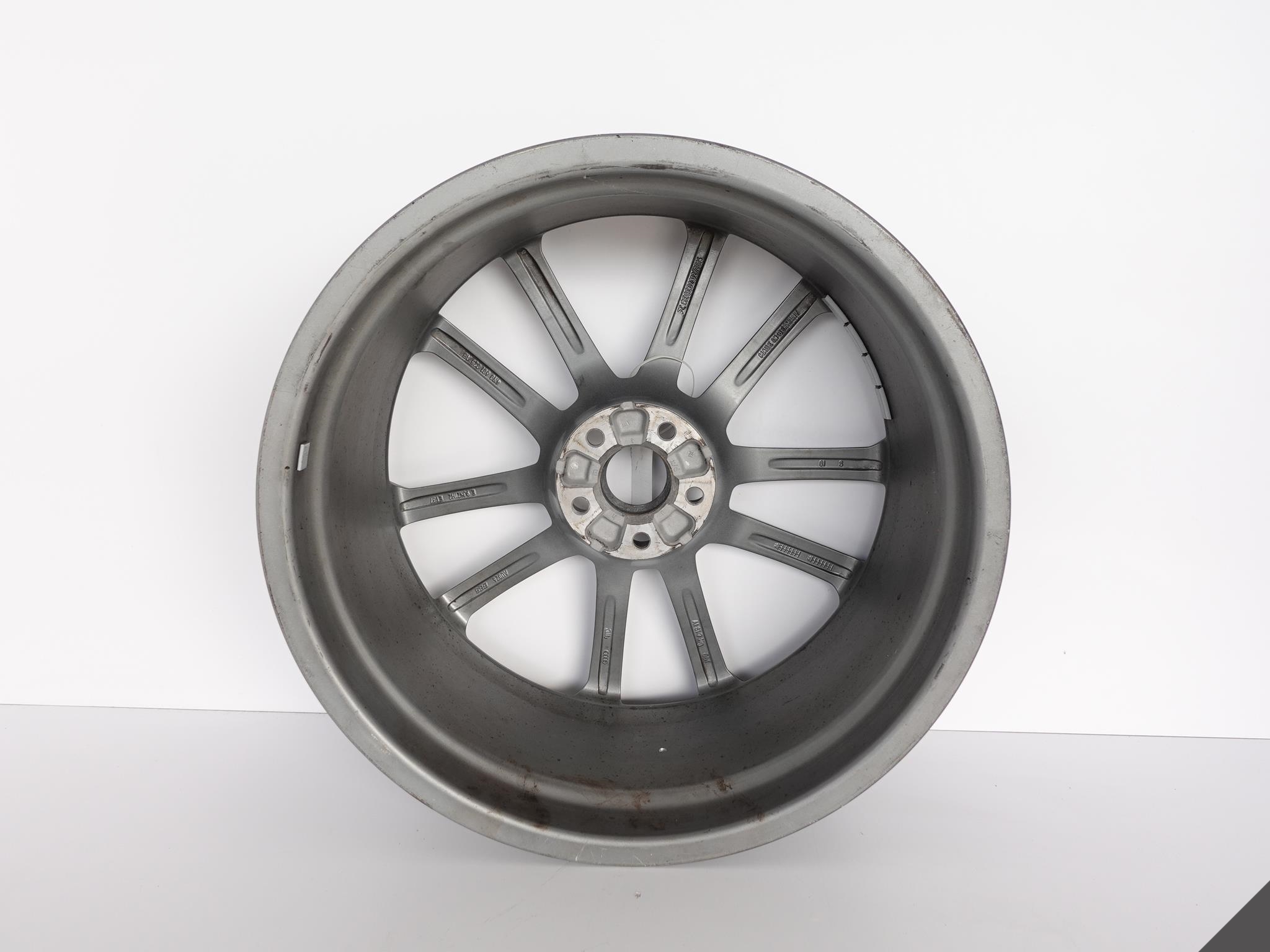AUDI S8 A8 4N0 D5 S-LINE SPORT FELGA 9JX21 ET37 AUDI S8 A8 4N0 D5 S-LINE SPORT FELGA 9JX21 ET37 - obrazek 4