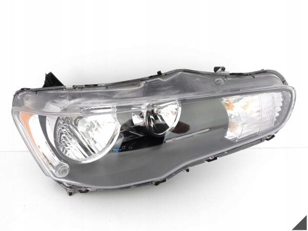 MITSUBISHI LANCER 8 VIII 08-15 LAMPA ZWYKŁA HALOGEN PRAWA PRZÓD EUROPA