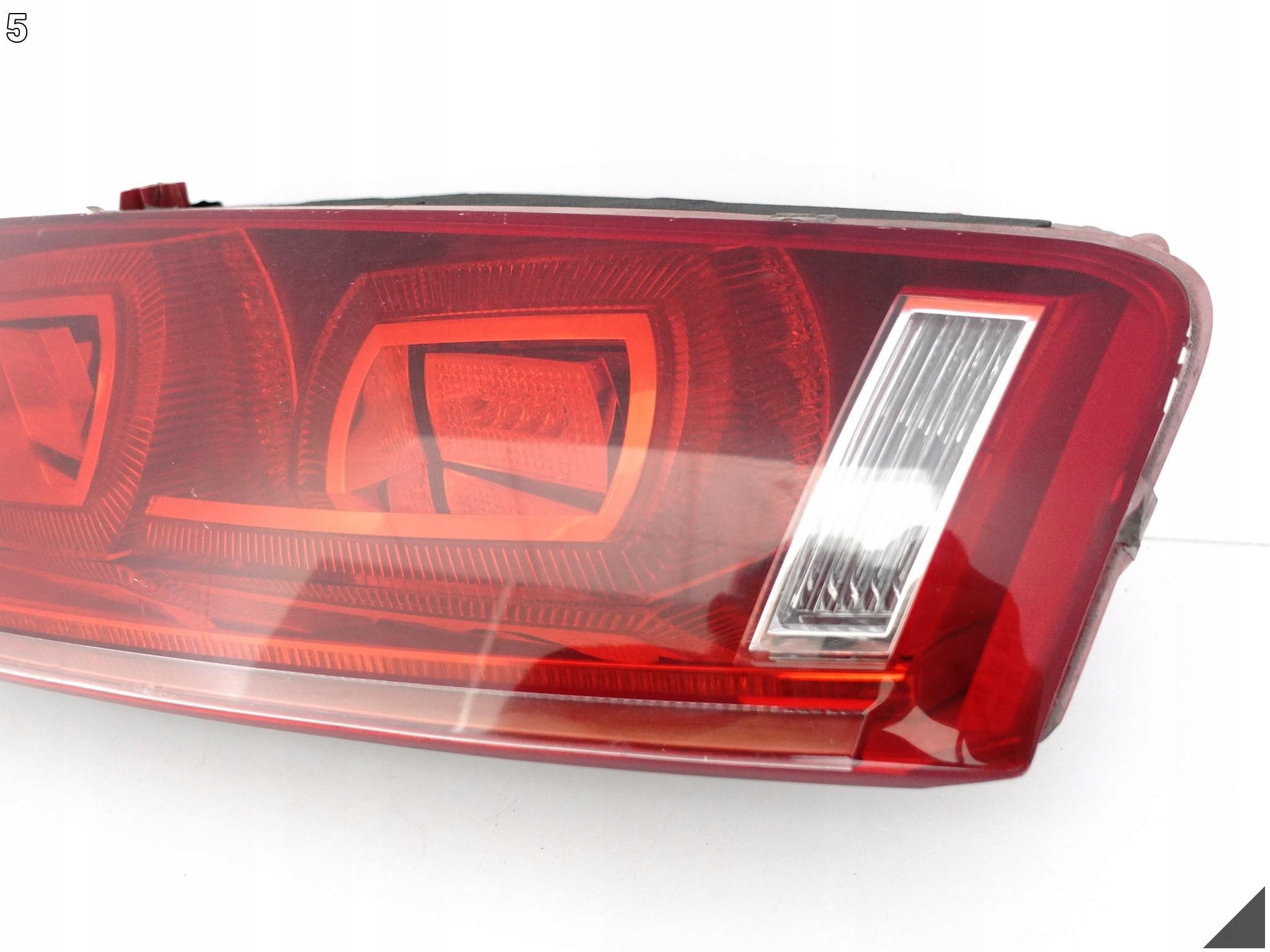 AUDI R8 420 07-12 COUPE LAMPA LED W BŁOTNIK PRAWA TYŁ * USA * 420945096A AUDI R8 420 07-12 COUPE LAMPA LED W BŁOTNIK PRAWA TYŁ * USA * 420945096A - obrazek 6