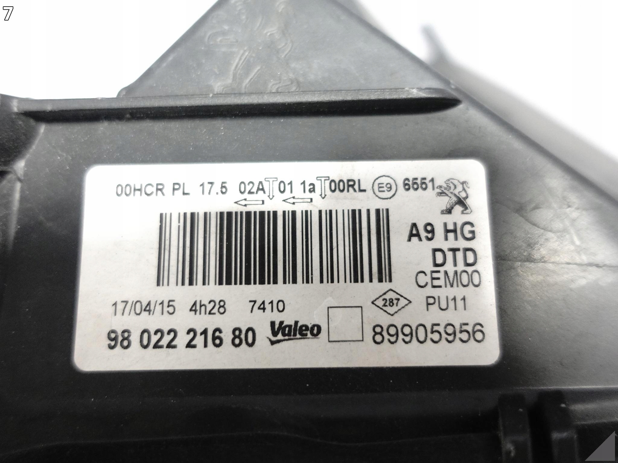 PEUGEOT 208 I 12-15 LAMPA ZWYKŁA+LED HALOGEN PRAWA PRZÓD EUROPA B.ŁADNA PEUGEOT 208 I 12-15 LAMPA ZWYKŁA+LED HALOGEN PRAWA PRZÓD EUROPA B.ŁADNA - obrazek 8