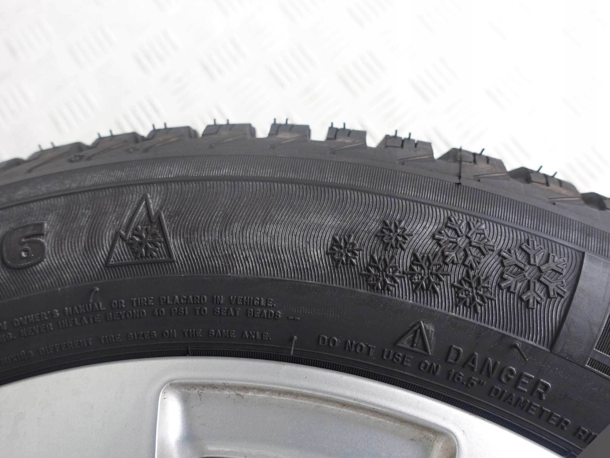 MERCEDES E W212 7X16 ET38 5X112 205/55 R16 8MM MERCEDES E W212 7X16 ET38 5X112 205/55 R16 8MM - obrazek 4