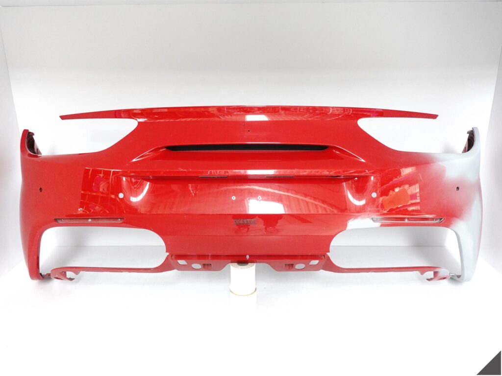 FERRARI 488 GTB SPIDER F142 15-19 ZDERZAK BUMPER TYŁ 086637900 4xPDC FERRARI 488 GTB SPIDER F142 15-19 ZDERZAK BUMPER TYŁ 086637900 4xPDC