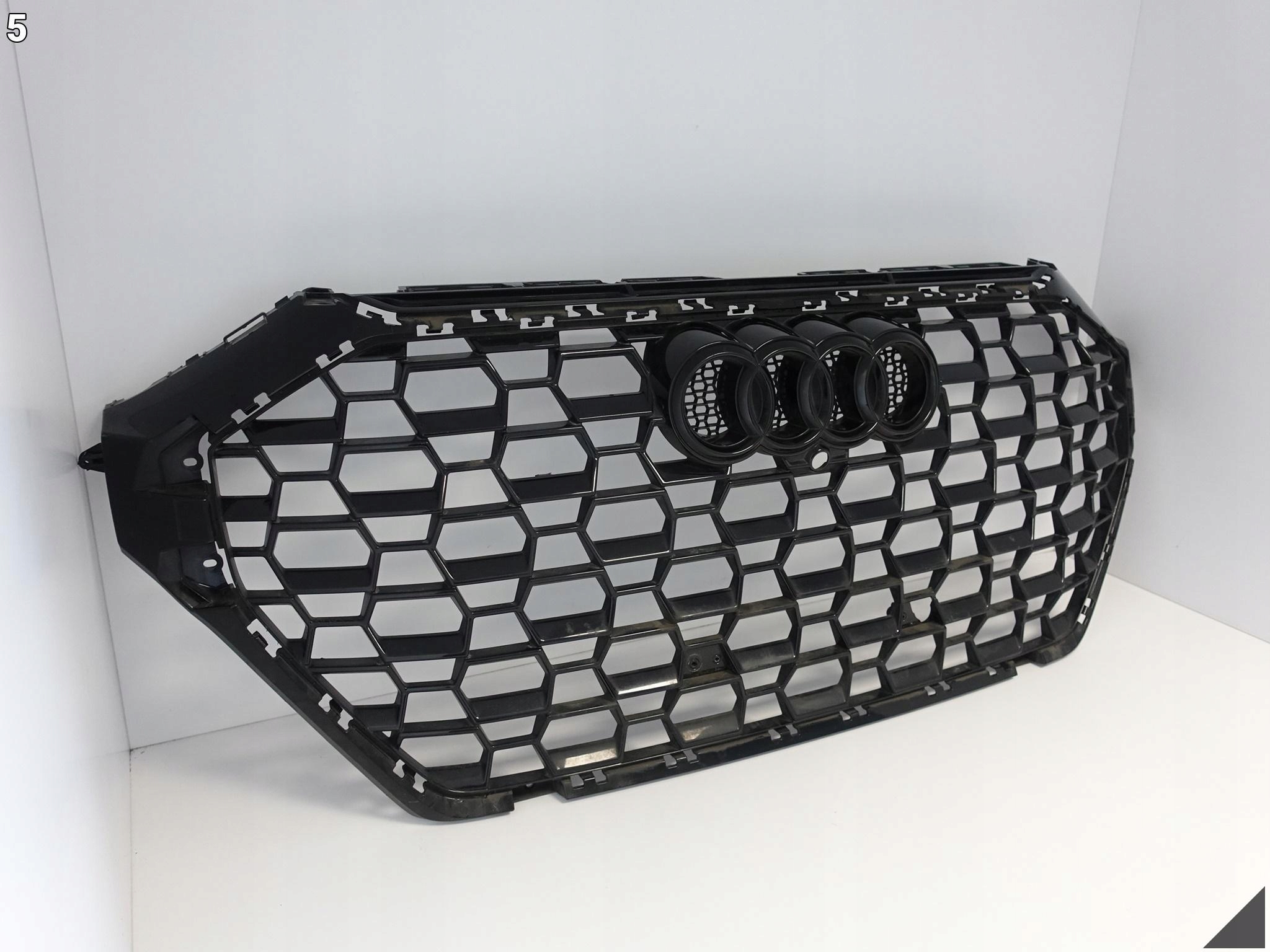 AUDI RSQ3 Q3 RS II F3 83A 18- ZDERZAK GRILL ATRAPA PRZÓD CZARNY / BLACK AUDI RSQ3 Q3 RS II F3 83A 18- ZDERZAK GRILL ATRAPA PRZÓD CZARNY / BLACK - obrazek 6