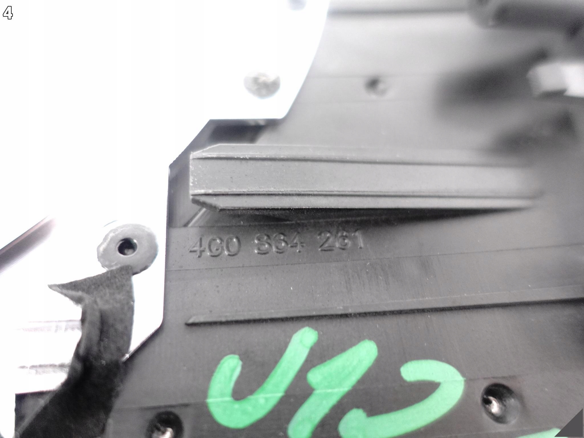 AUDI RS7 4G8 RS6 4G0 C7 10-18 LISTWA RAMKA DEKOR TUNEL ŚRODKOWY CARBON 6T3 AUDI RS7 4G8 RS6 4G0 C7 10-18 LISTWA RAMKA DEKOR TUNEL ŚRODKOWY CARBON 6T3 - obrazek 5
