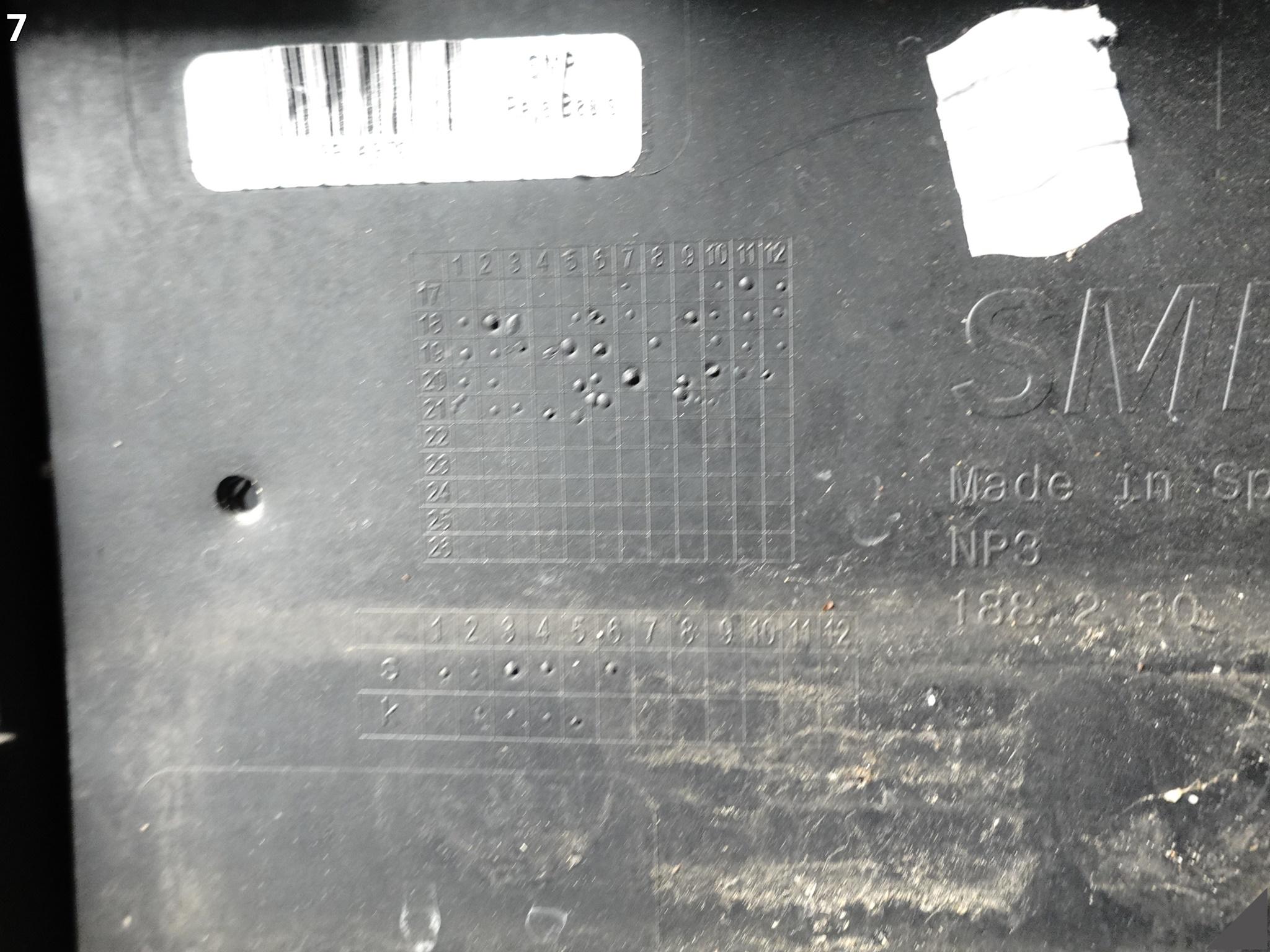 AUDI A1 II 82A GB 18- GRILL ATRAPA W ZDERZAK PRZÓD BEZ PDC EMBLEMAT ZNACZEK AUDI A1 II 82A GB 18- GRILL ATRAPA W ZDERZAK PRZÓD BEZ PDC EMBLEMAT ZNACZEK - obrazek 8