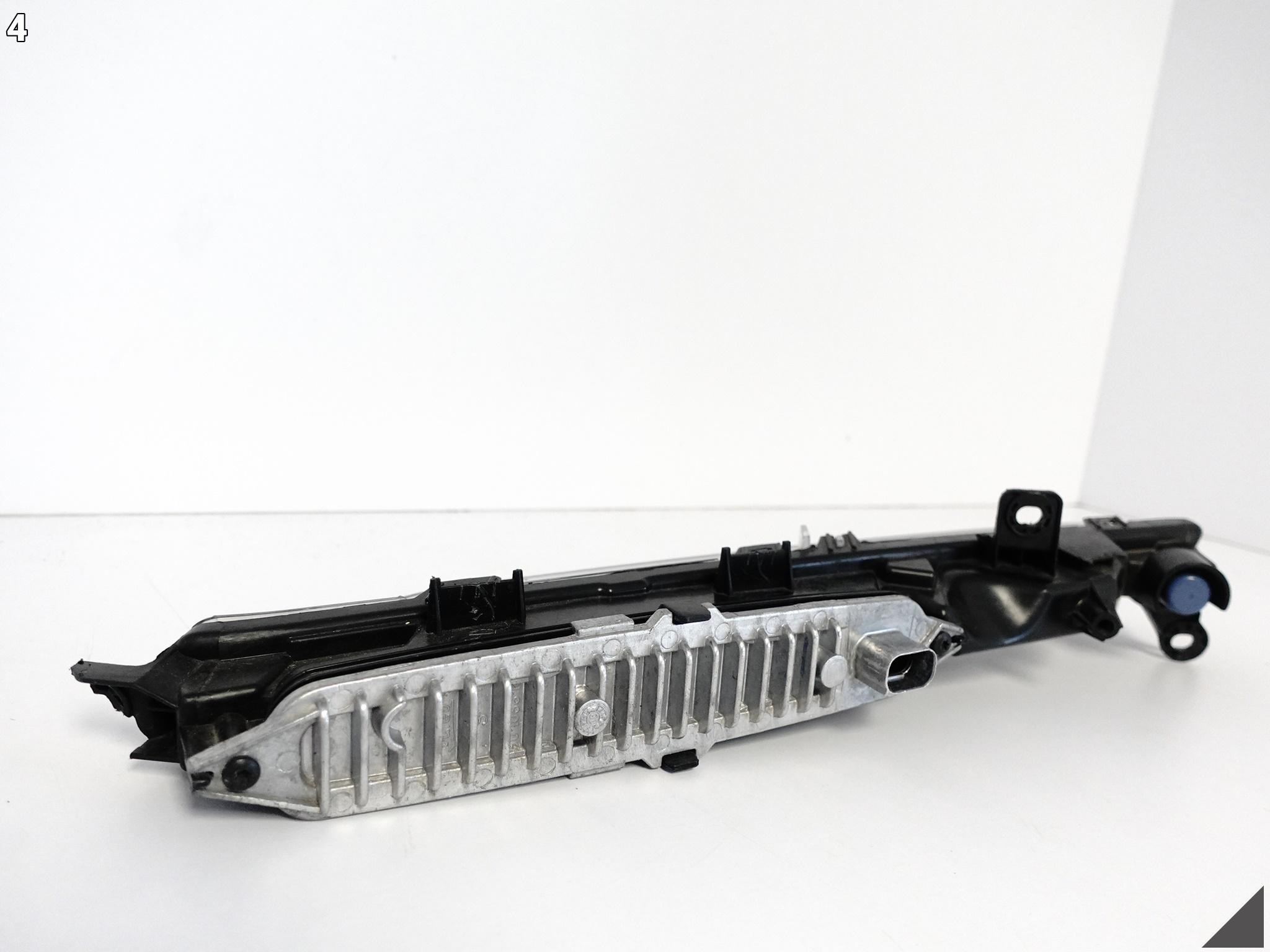 PORSCHE CAYENNE 9Y0 E3 17- LED DRL LAMPA KIERUNKOWSKAZ LEWY PORSCHE CAYENNE 9Y0 E3 17- LED DRL LAMPA KIERUNKOWSKAZ LEWY - obrazek 5