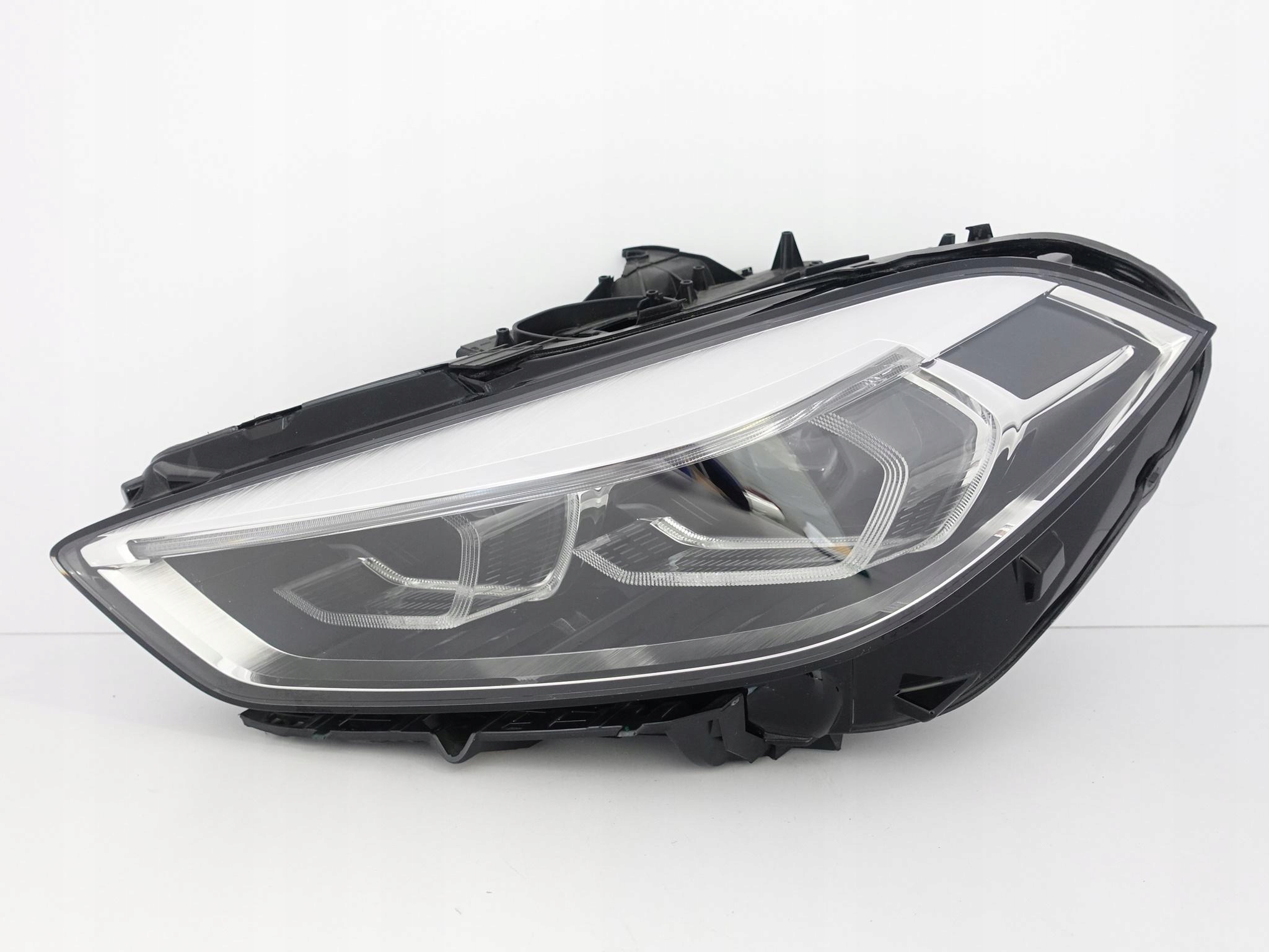 BMW 1 F40 19- FULL LED LAMPA LEWA EUROPA BMW 1 F40 19- FULL LED LAMPA LEWA EUROPA