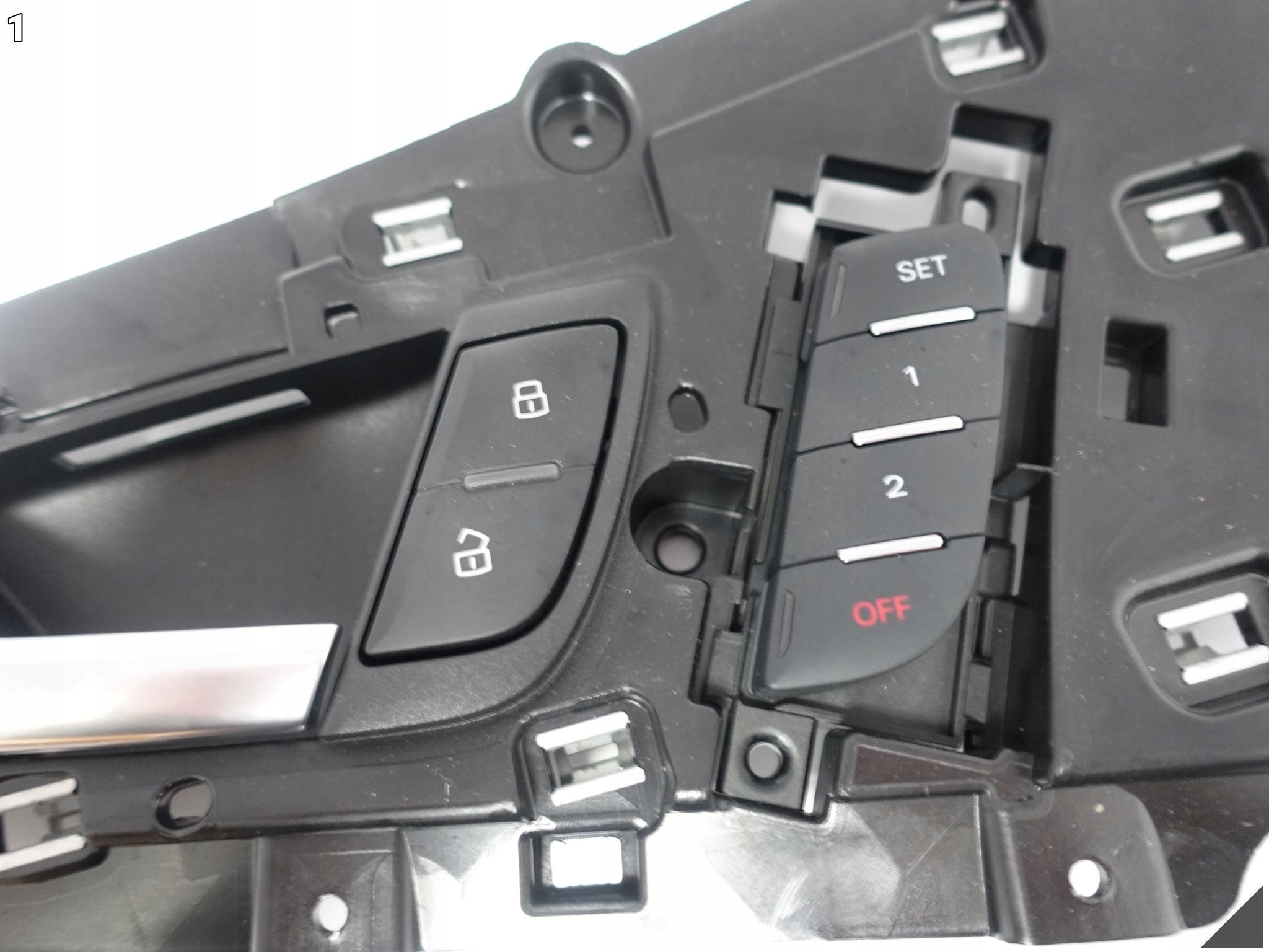AUDI A7 S7 4G8 LIFT 10-18 KLAMKA DRZWI PRZEDNICH LEWYCH PRZEŁĄCZNIKI CHROM AUDI A7 S7 4G8 LIFT 10-18 KLAMKA DRZWI PRZEDNICH LEWYCH PRZEŁĄCZNIKI CHROM - obrazek 2