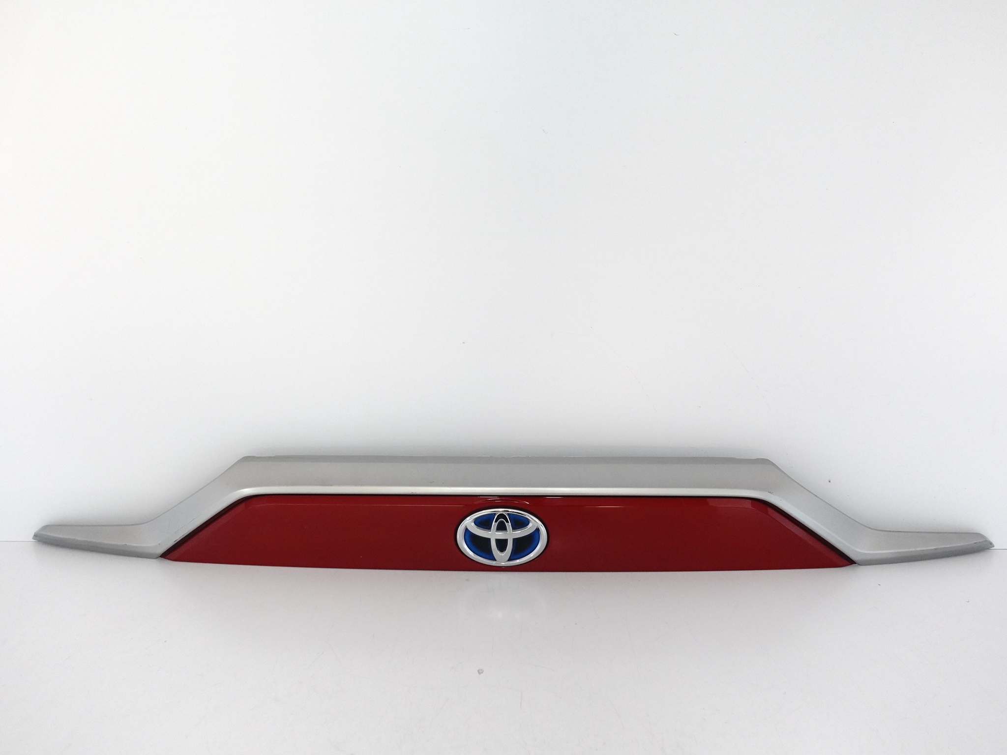 TOYOTA RAV4 V 5 19- BLENDA LISTWA KLAPY POKRYWY BAGAŻNIKA CHROM LOGO 3U5 TOYOTA RAV4 V 5 19- BLENDA LISTWA KLAPY POKRYWY BAGAŻNIKA CHROM LOGO 3U5