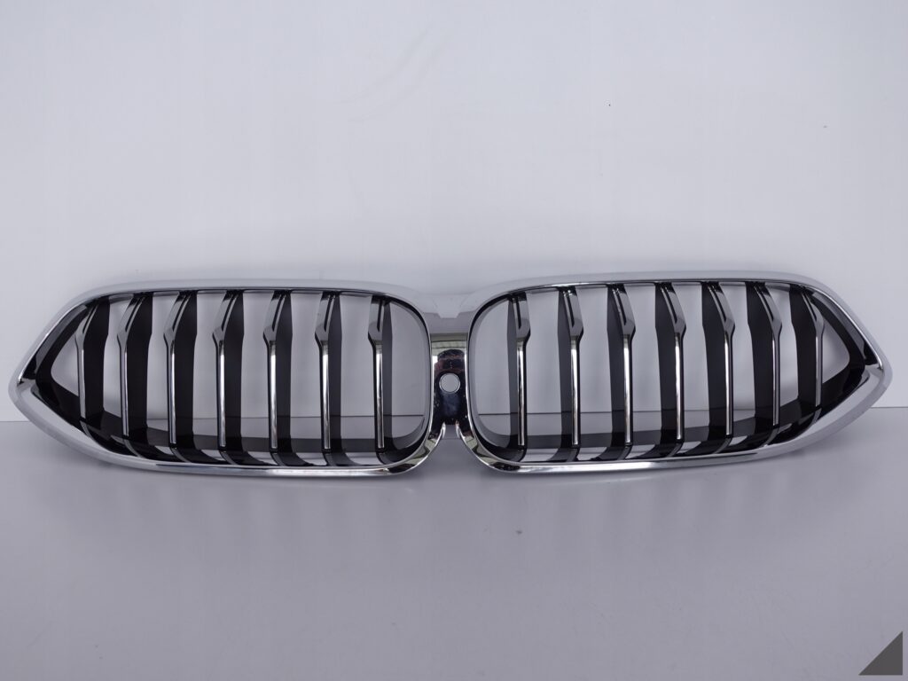 BMW 8 G14 G15 G16 KRATKA OZDOBNA NERKA GRILL