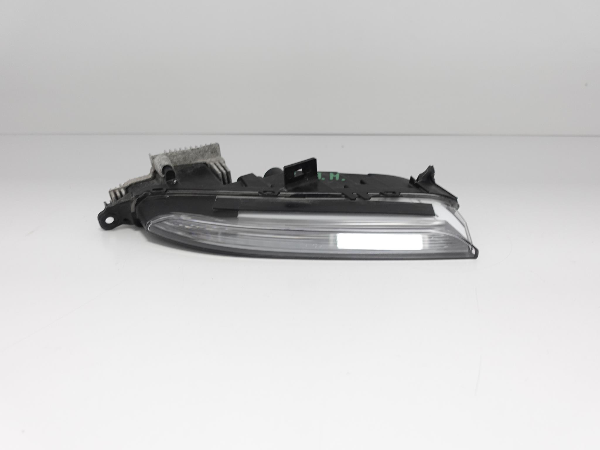 PORSCHE PANAMERA 971 16- LED DRL LAMPA PRAWA PORSCHE PANAMERA 971 16- LED DRL LAMPA PRAWA