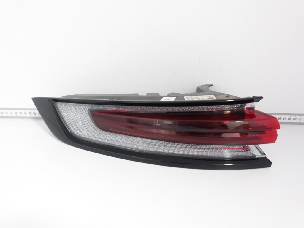PORSCHE CAYENNE III E3 9Y0 LIFT 23- LAMPA LED LEWA TYŁ EUROPA