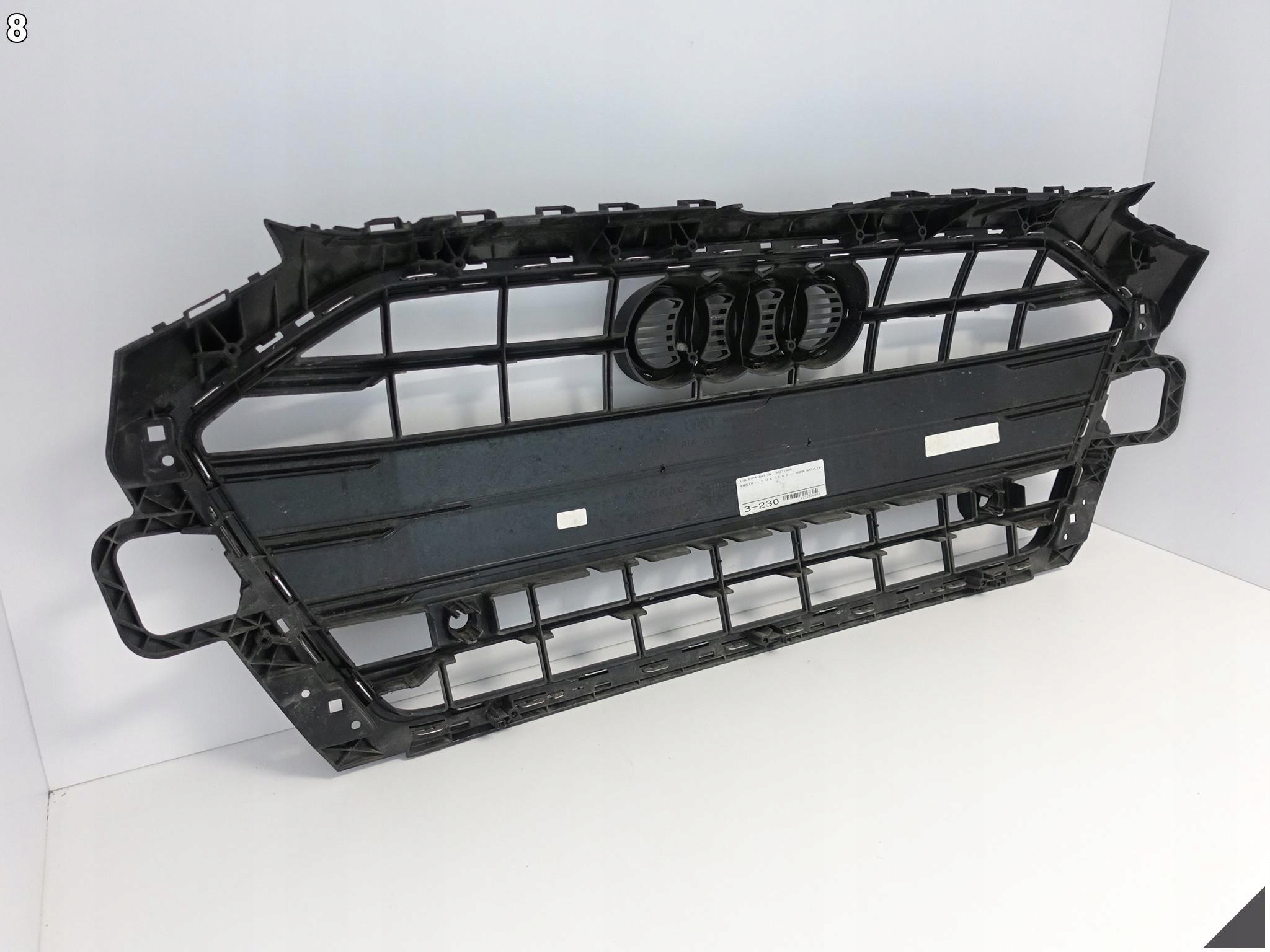 AUDI A4 B9 8W0 LIFT 19- ZWYKŁY / BASIS ZDERZAK GRILL ATRAPA PRZÓD AUDI A4 B9 8W0 LIFT 19- ZWYKŁY / BASIS ZDERZAK GRILL ATRAPA PRZÓD - obrazek 9