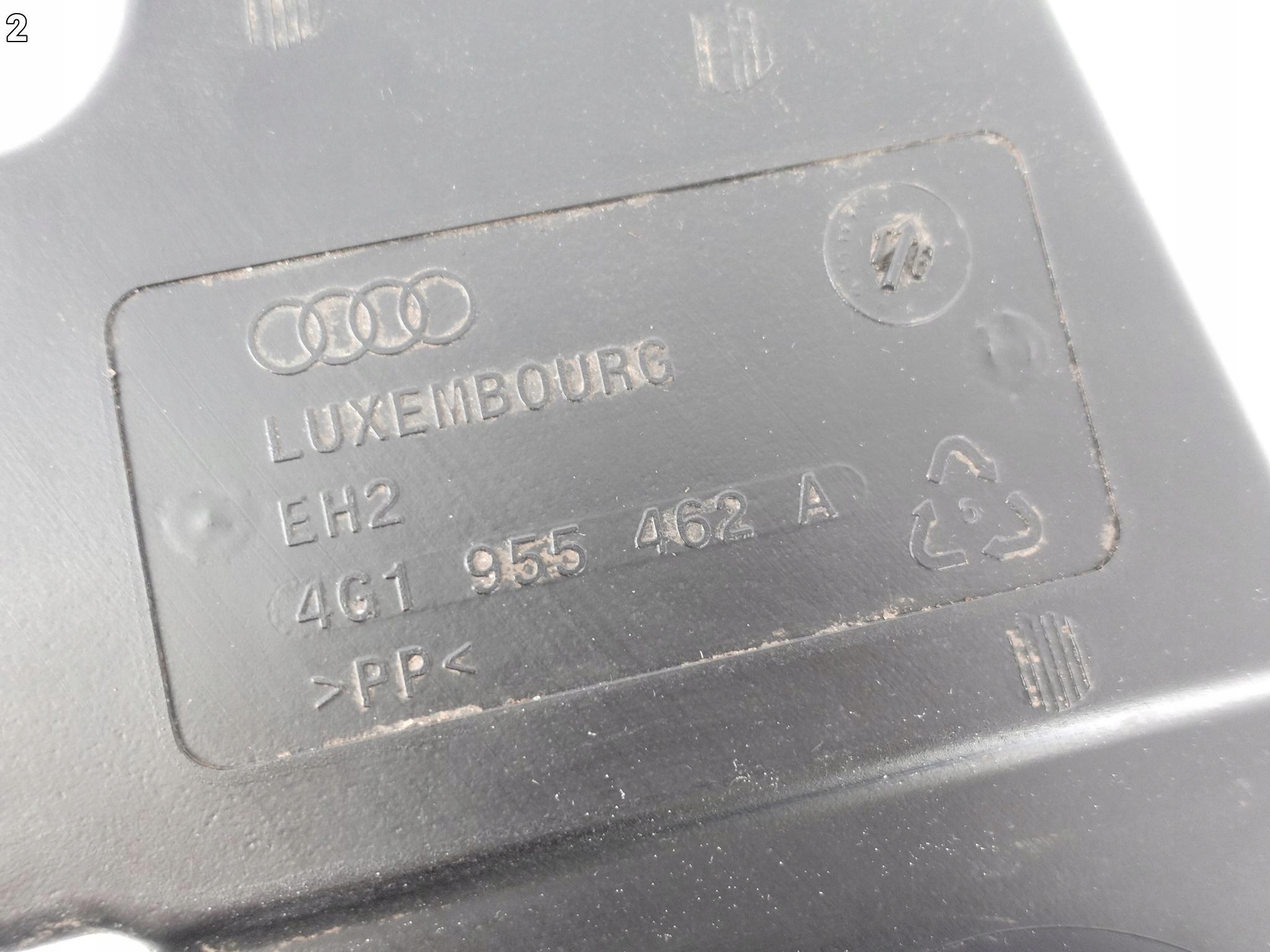 AUDI RS7 S7 A7 4G8 A6 S6 4G0 C7 10-18 WLEW ZBIORNICZKA SPRYSKIWACZY KOREK AUDI RS7 S7 A7 4G8 A6 S6 4G0 C7 10-18 WLEW ZBIORNICZKA SPRYSKIWACZY KOREK - obrazek 3