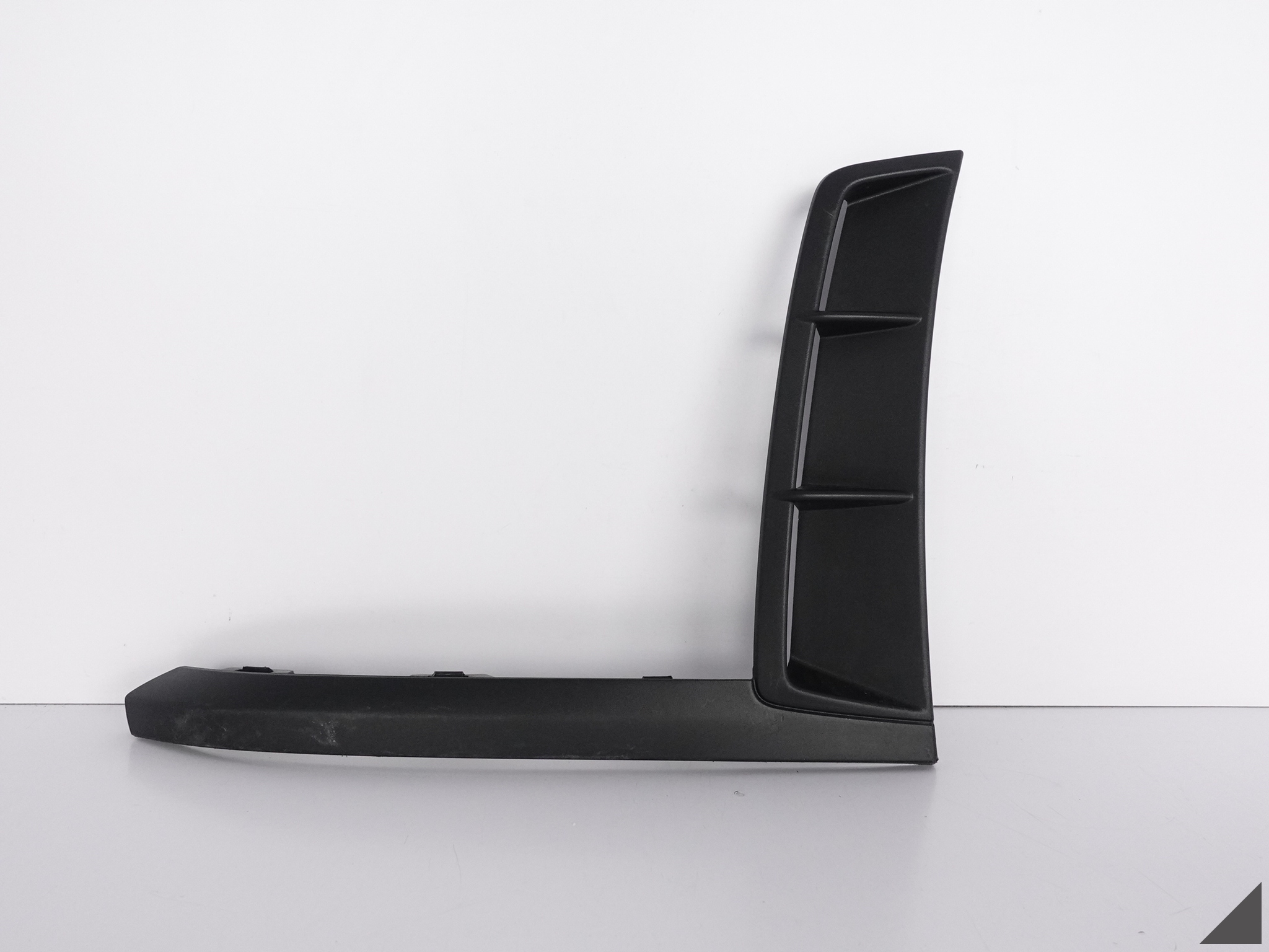 PORSCHE 982 718 GT4 KRATKA WLOT LISTWA LEWA PRZÓD PORSCHE 982 718 GT4 KRATKA WLOT LISTWA LEWA PRZÓD