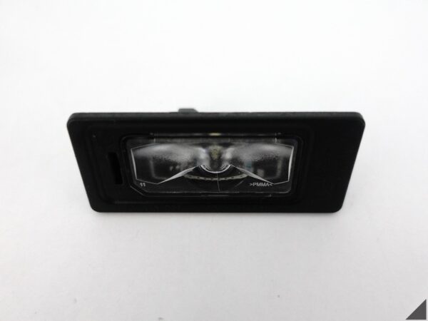 AUDI BENTLEY VW SEAT SKODA LAMPKA OŚWIETLENIE TABLICY REJESTRACYJNEJ AUDI BENTLEY VW SEAT SKODA LAMPKA OŚWIETLENIE TABLICY REJESTRACYJNEJ