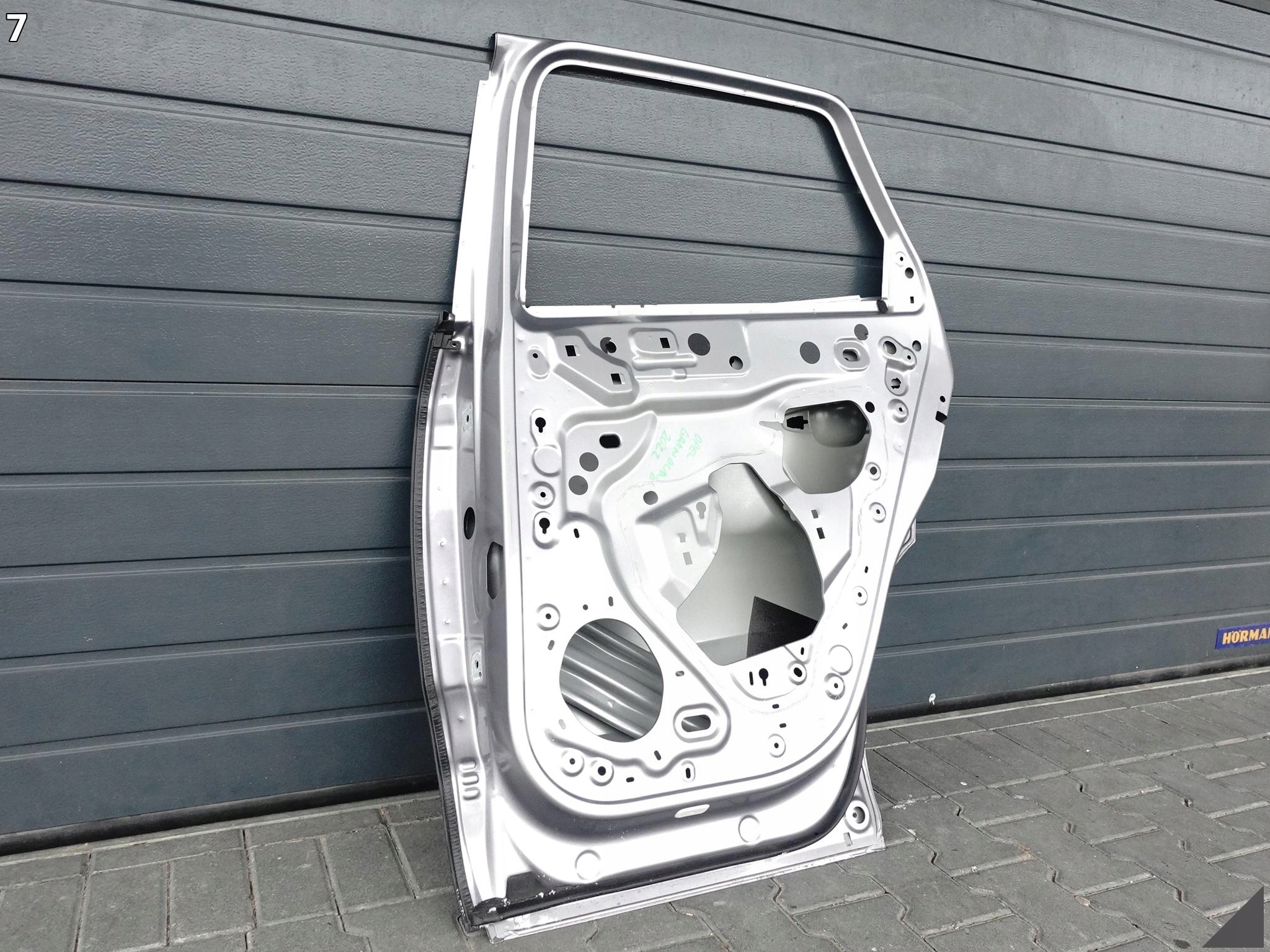 OPEL GRANDLAND X 17- DRZWI PRAWE TYŁ OPEL GRANDLAND X 17- DRZWI PRAWE TYŁ - obrazek 8