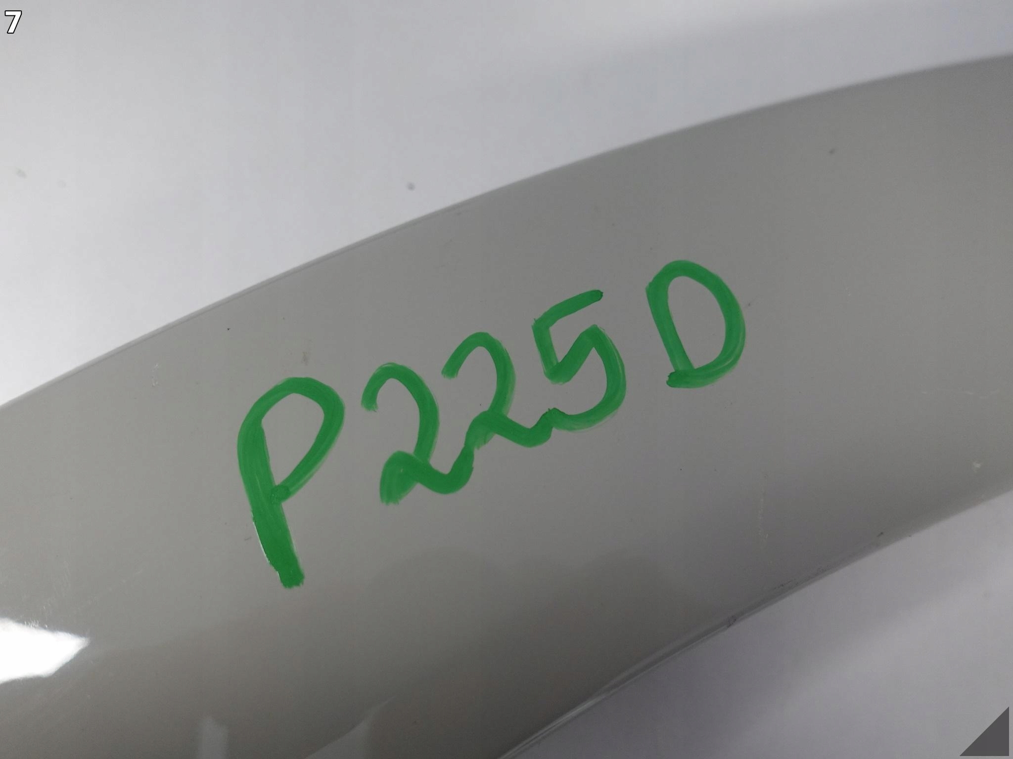 PORSCHE CAYENNE III GTS E3 9Y0 18- LISTWA NA BŁOTNIK LEWA PRZÓD M9A PORSCHE CAYENNE III GTS E3 9Y0 18- LISTWA NA BŁOTNIK LEWA PRZÓD M9A - obrazek 8