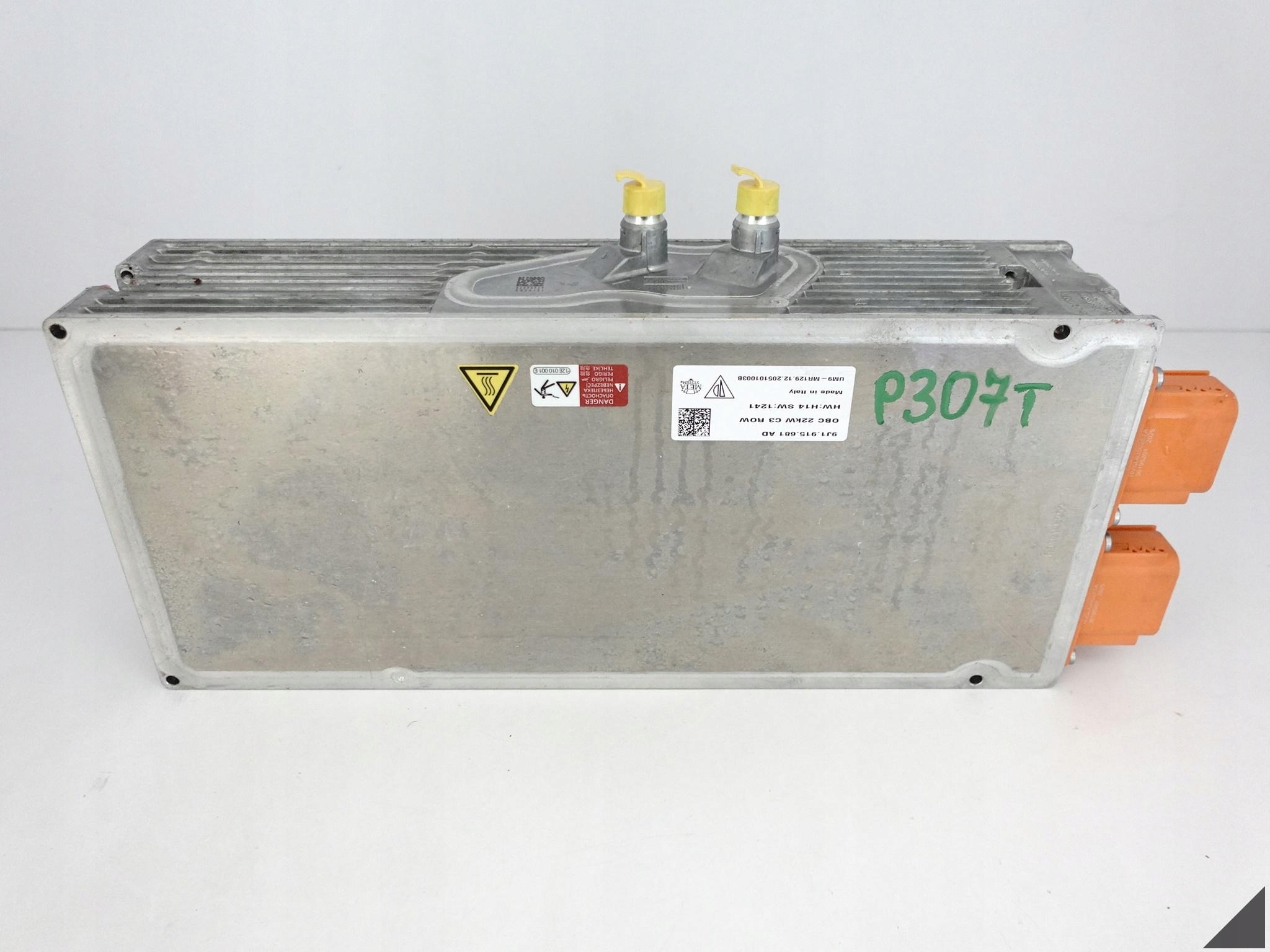 PORSCHE TAYCAN 9J1 9J0 19- Ładowarka do akumulatora wysokonapięciowego 22KW PORSCHE TAYCAN 9J1 9J0 19- Ładowarka do akumulatora wysokonapięciowego 22KW