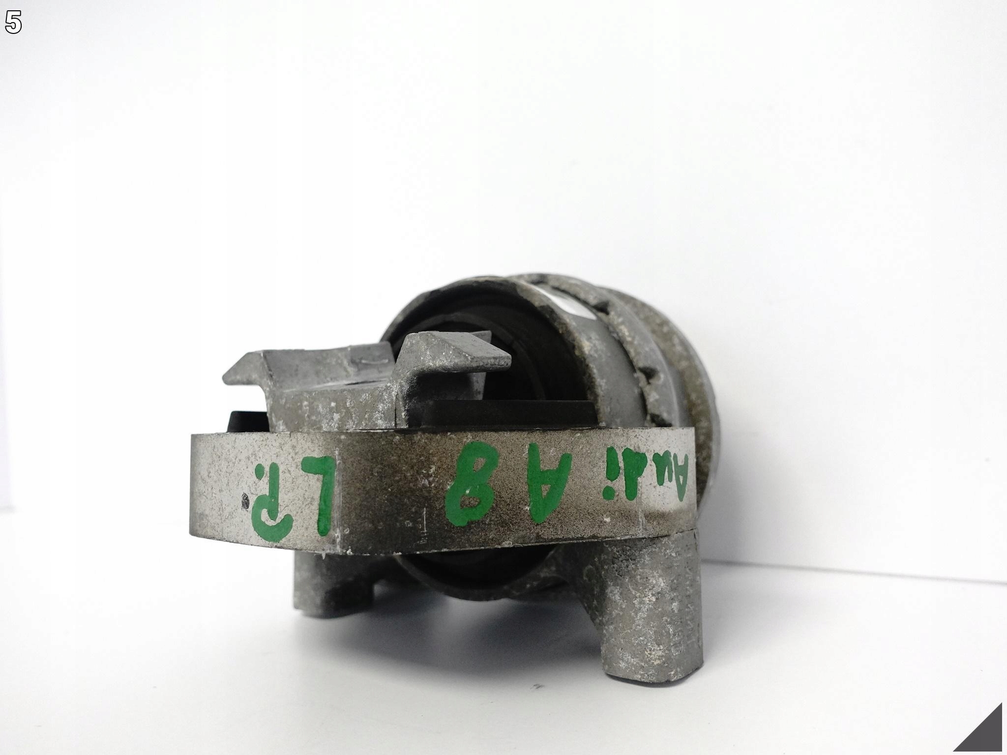 AUDI A8 S8 4H0 D4 LIFT 13-17 LEWA ŁAPA PODUSZKA PODPORA SILNIKA 4.0 TFSI AUDI A8 S8 4H0 D4 LIFT 13-17 LEWA ŁAPA PODUSZKA PODPORA SILNIKA 4.0 TFSI - obrazek 6
