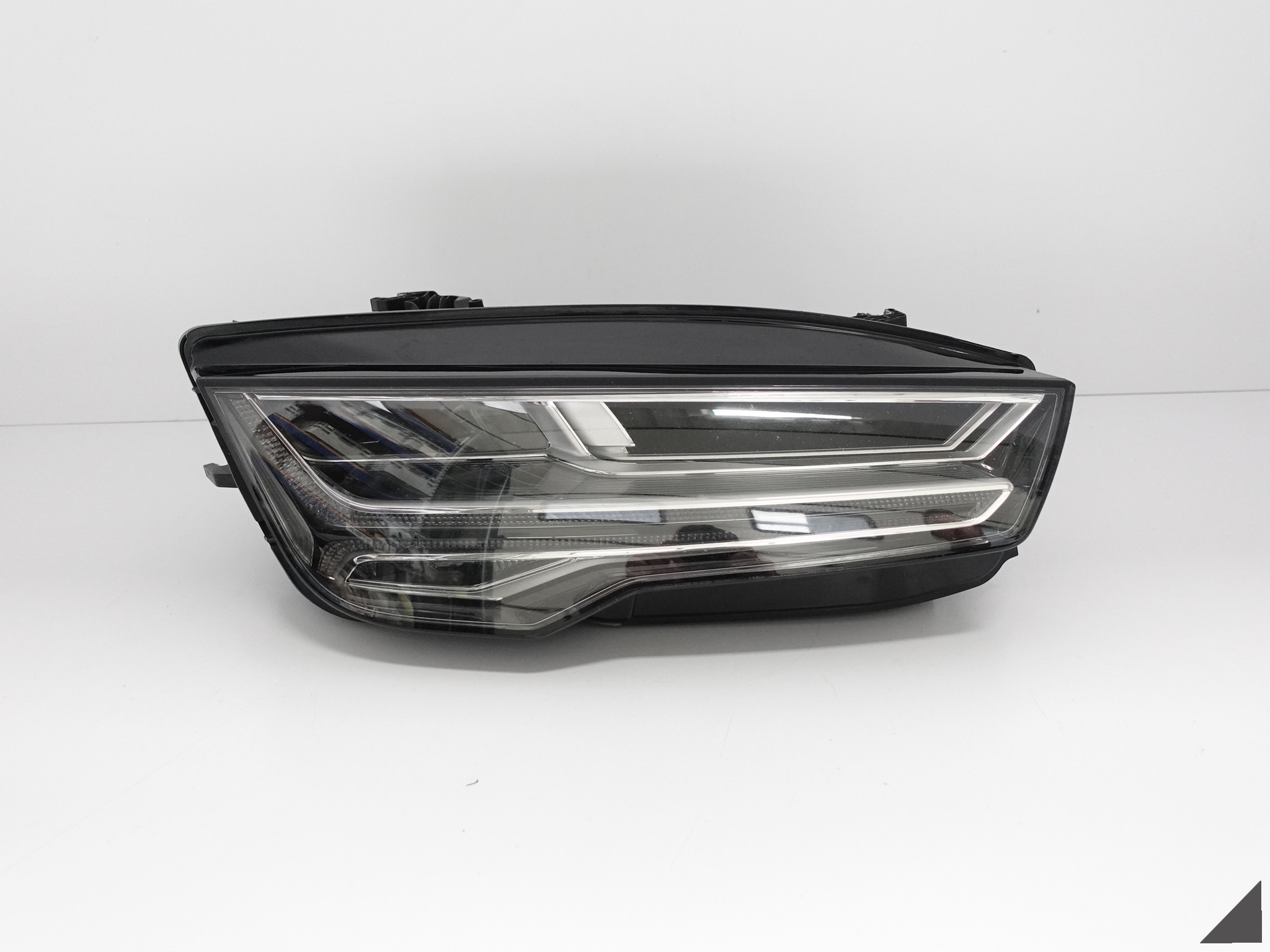 AUDI A7 S7 4G8 LIFT 14-18 MATRIX FULL LED LAMPA EU AUDI A7 S7 4G8 LIFT 14-18 MATRIX FULL LED LAMPA EU