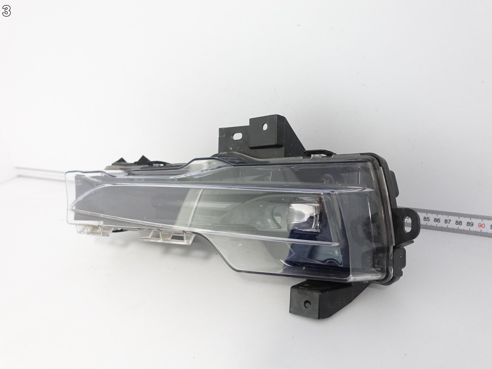 TESLA MODEL Y 3 LIFT 20- LAMPA HALOGEN LED DRL PRAWY W ZDERZAK TESLA MODEL Y 3 LIFT 20- LAMPA HALOGEN LED DRL PRAWY W ZDERZAK - obrazek 4