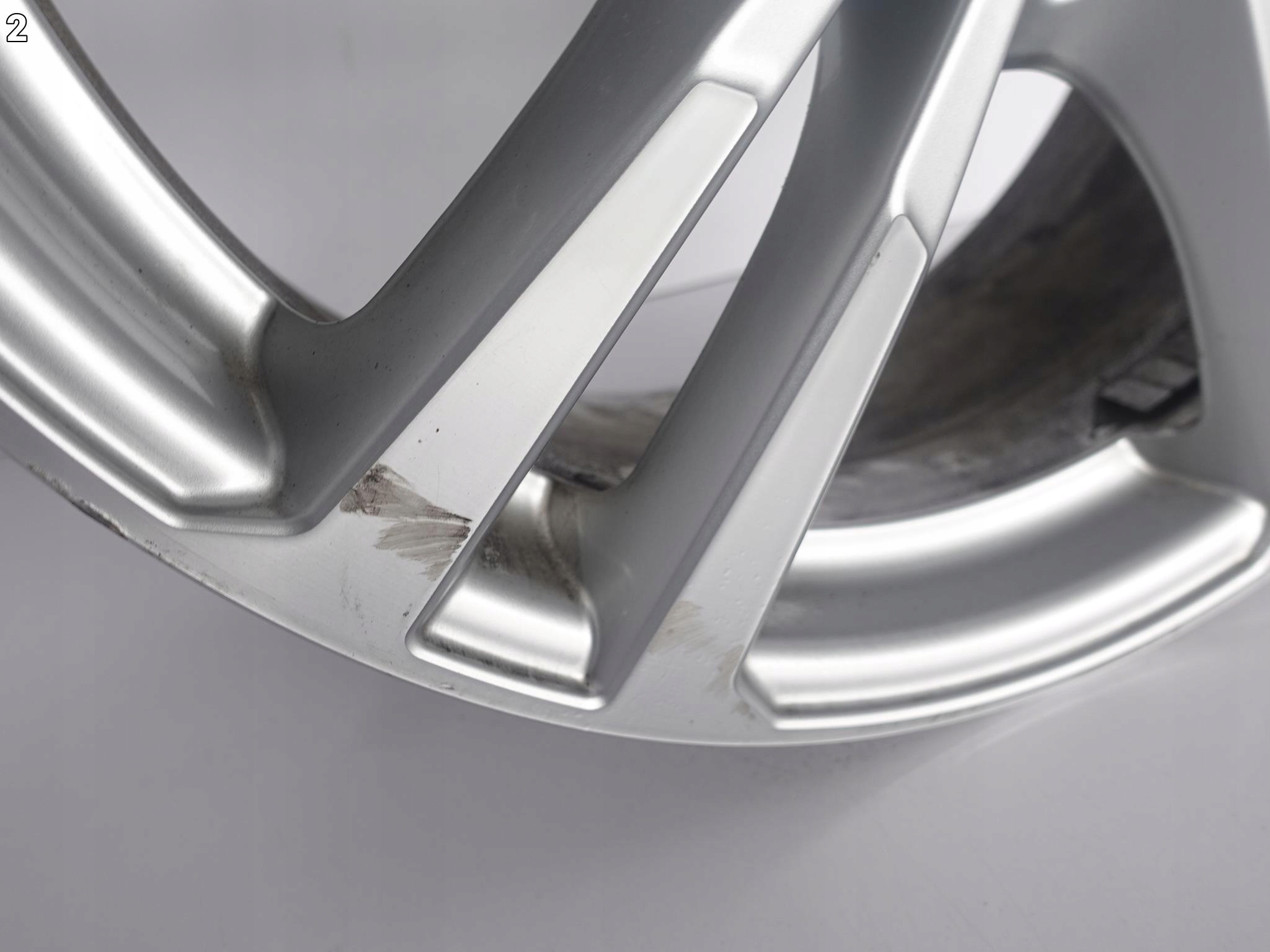 AUDI A3 S3 8V0 FELGA 7,5X18 ET51 5X112 AUDI A3 S3 8V0 FELGA 7,5X18 ET51 5X112 - obrazek 3