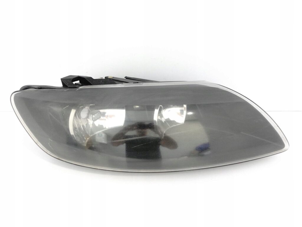 AUDI Q7 4L0 05-09 LAMPA PRAWA ZWYKŁA HALOGEN EU