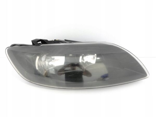 AUDI Q7 4L0 05-09 LAMPA PRAWA ZWYKŁA HALOGEN EU AUDI Q7 4L0 05-09 LAMPA PRAWA ZWYKŁA HALOGEN EU