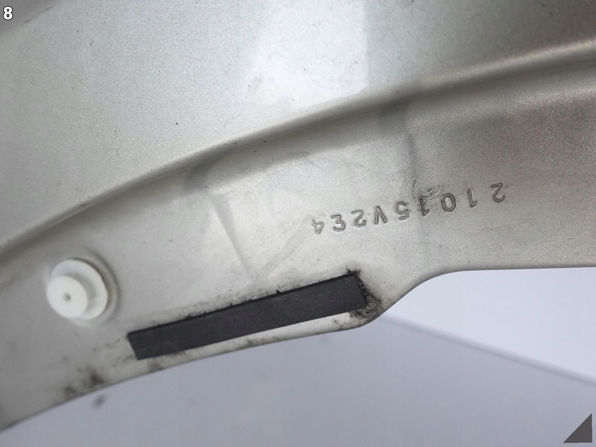 BMW X5 G05 18- BŁOTNIK PRAWY PRZÓD BMW X5 G05 18- BŁOTNIK PRAWY PRZÓD - obrazek 9