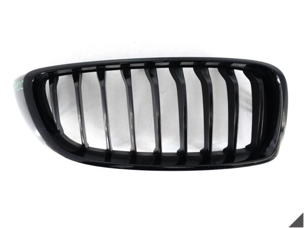 BMW 4 F32 F33 F36 M-PAKIET 13-21 NERKA GRILL ATRAPA W ZDERZAK PRAWA PRZÓD BMW 4 F32 F33 F36 M-PAKIET 13-21 NERKA GRILL ATRAPA W ZDERZAK PRAWA PRZÓD