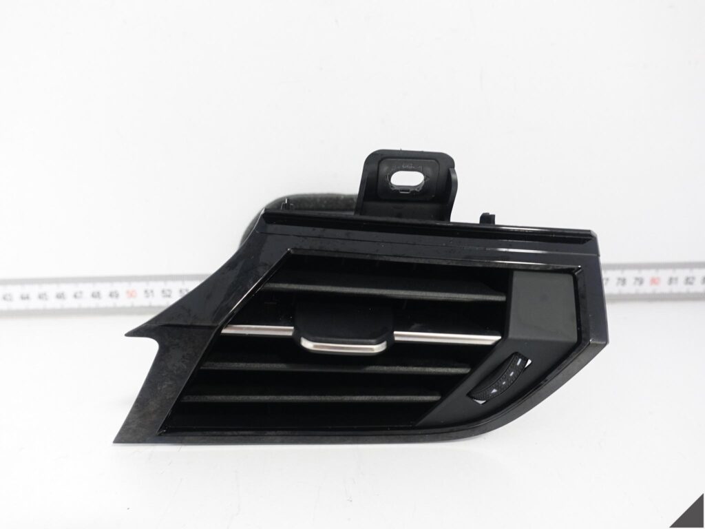 AUDI Q3 SQ3 RSQ3 II F3 83F 83A 83B KONSOLA KOKPIT KRATKA NAWIEWU LEWA 6PS AUDI Q3 SQ3 RSQ3 II F3 83F 83A 83B KONSOLA KOKPIT KRATKA NAWIEWU LEWA 6PS