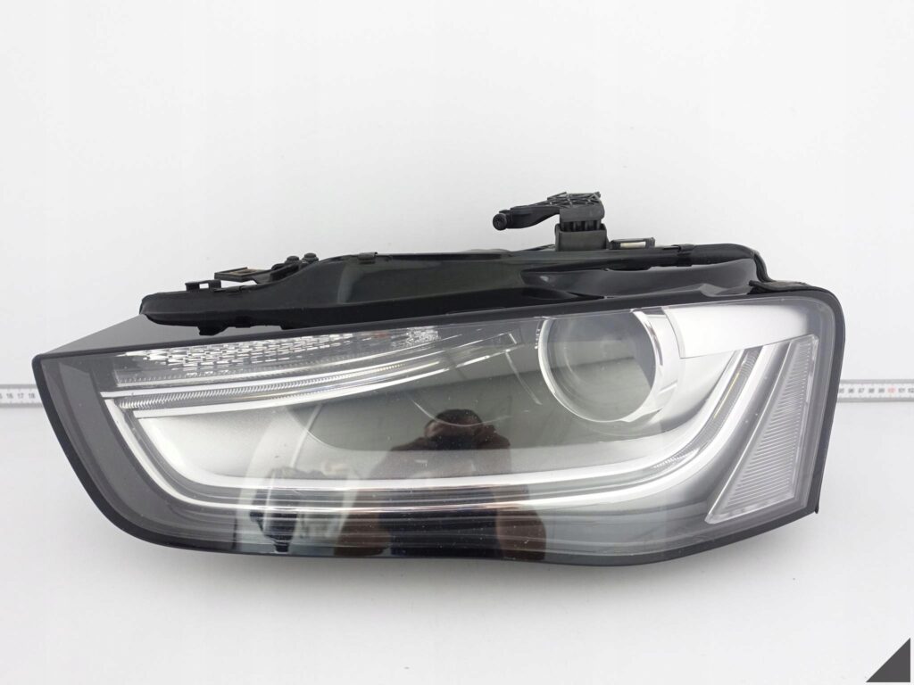 AUDI A4 S4 RS4 8K0 B8 LIFT 11-14 LAMPA XENON + LED NIESKRĘTNA LEWA EU AUDI A4 S4 RS4 8K0 B8 LIFT 11-14 LAMPA XENON + LED NIESKRĘTNA LEWA EU