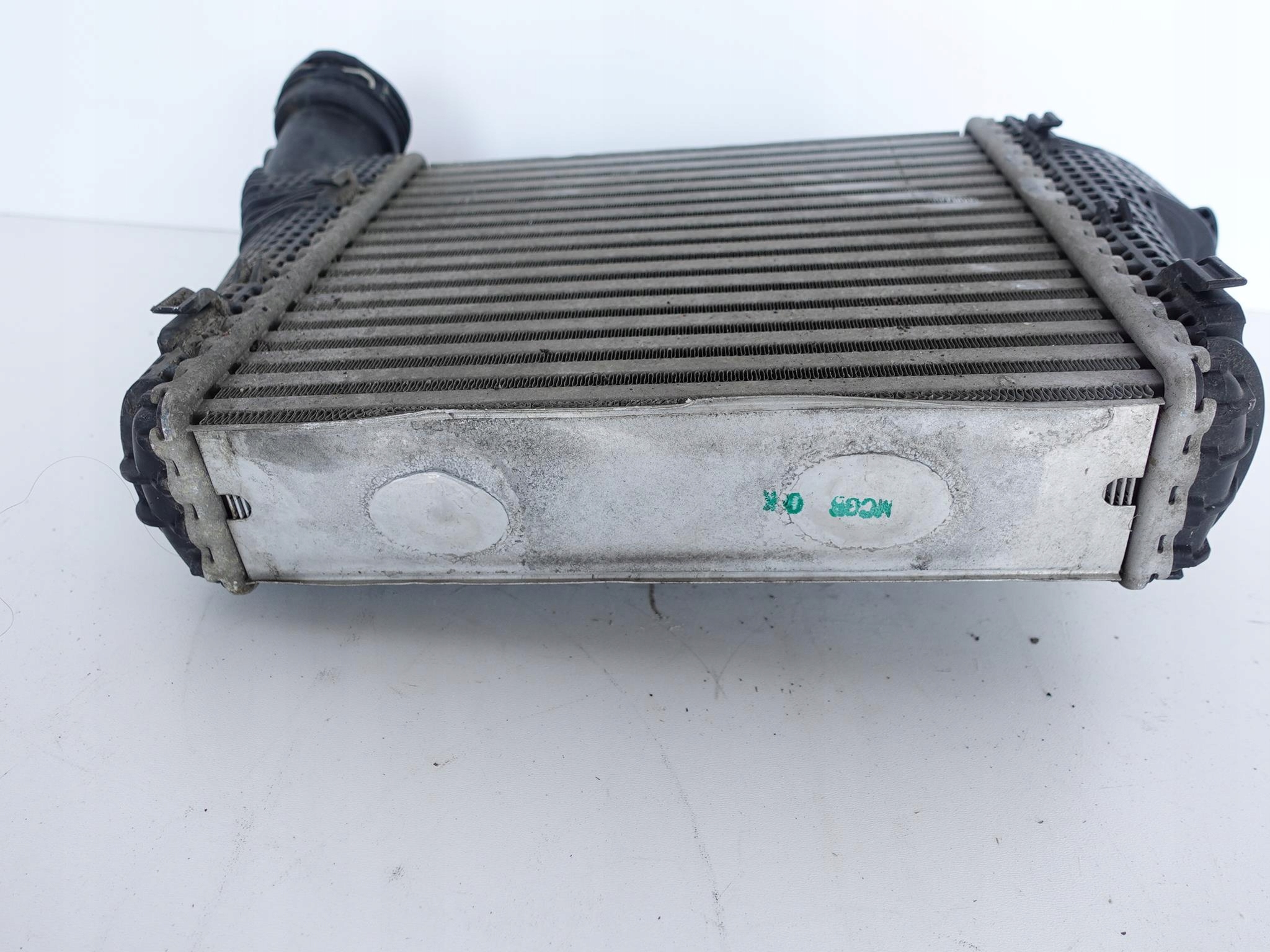 PORSCHE MACAN TURBO GTS 14-18 INTERCOOLER PRAWY PORSCHE MACAN TURBO GTS 14-18 INTERCOOLER PRAWY - obrazek 5