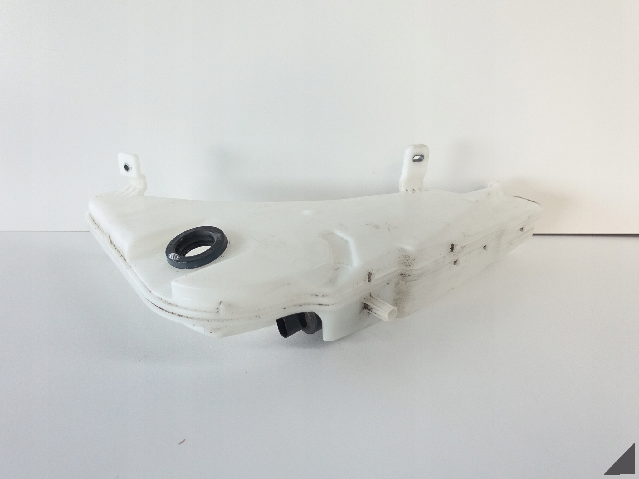 AUDI A7 S7 4G8 A6 S6 4G0 C7 LIFT 10-18 ZBIORNICZEK SPRYSKIWACZY AUDI A7 S7 4G8 A6 S6 4G0 C7 LIFT 10-18 ZBIORNICZEK SPRYSKIWACZY