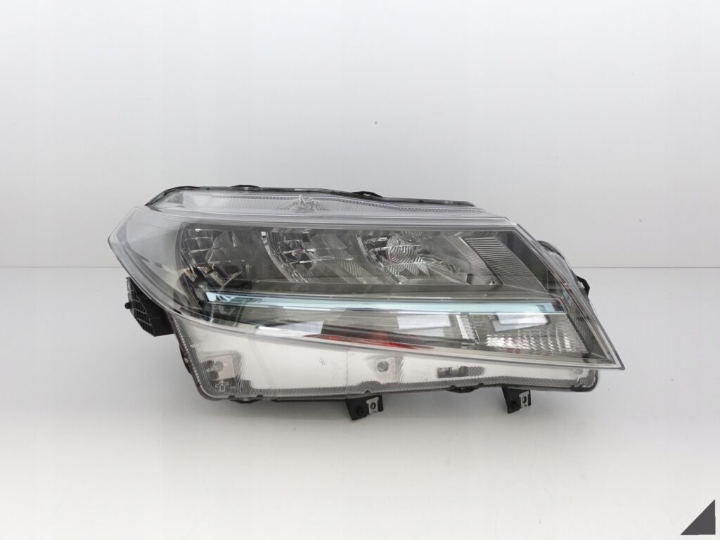 SUZUKI VITARA III LIFT 18- FULL LED LAMPA PRAWA PRZÓD EUROPA SUZUKI VITARA III LIFT 18- FULL LED LAMPA PRAWA PRZÓD EUROPA