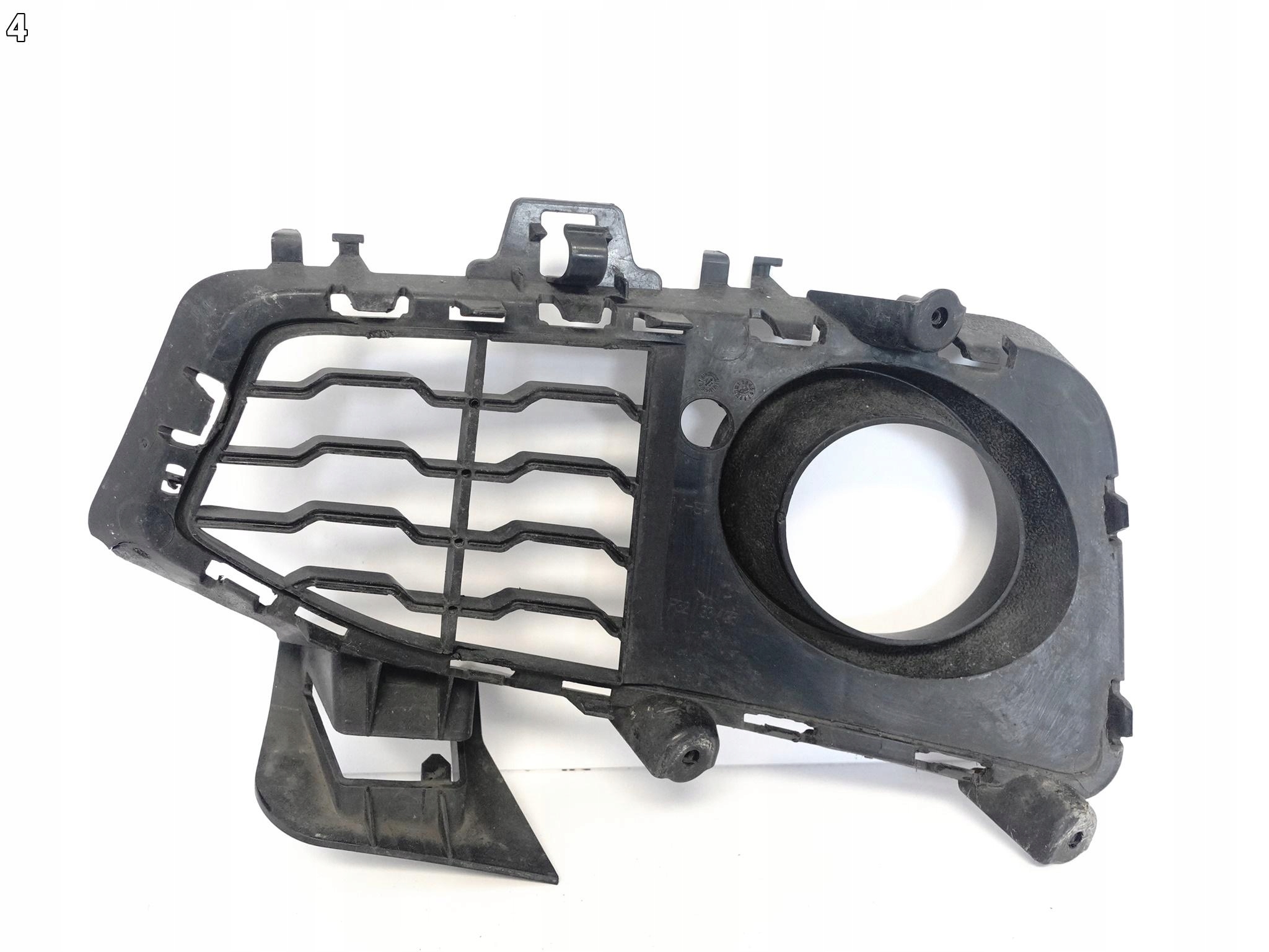 BMW 4 F32 F33 F36 M-PAKIET LCI 13-21 KRATKA HALOGENU W ZDERZAK PRAWA PRZÓD BMW 4 F32 F33 F36 M-PAKIET LCI 13-21 KRATKA HALOGENU W ZDERZAK PRAWA PRZÓD - obrazek 5