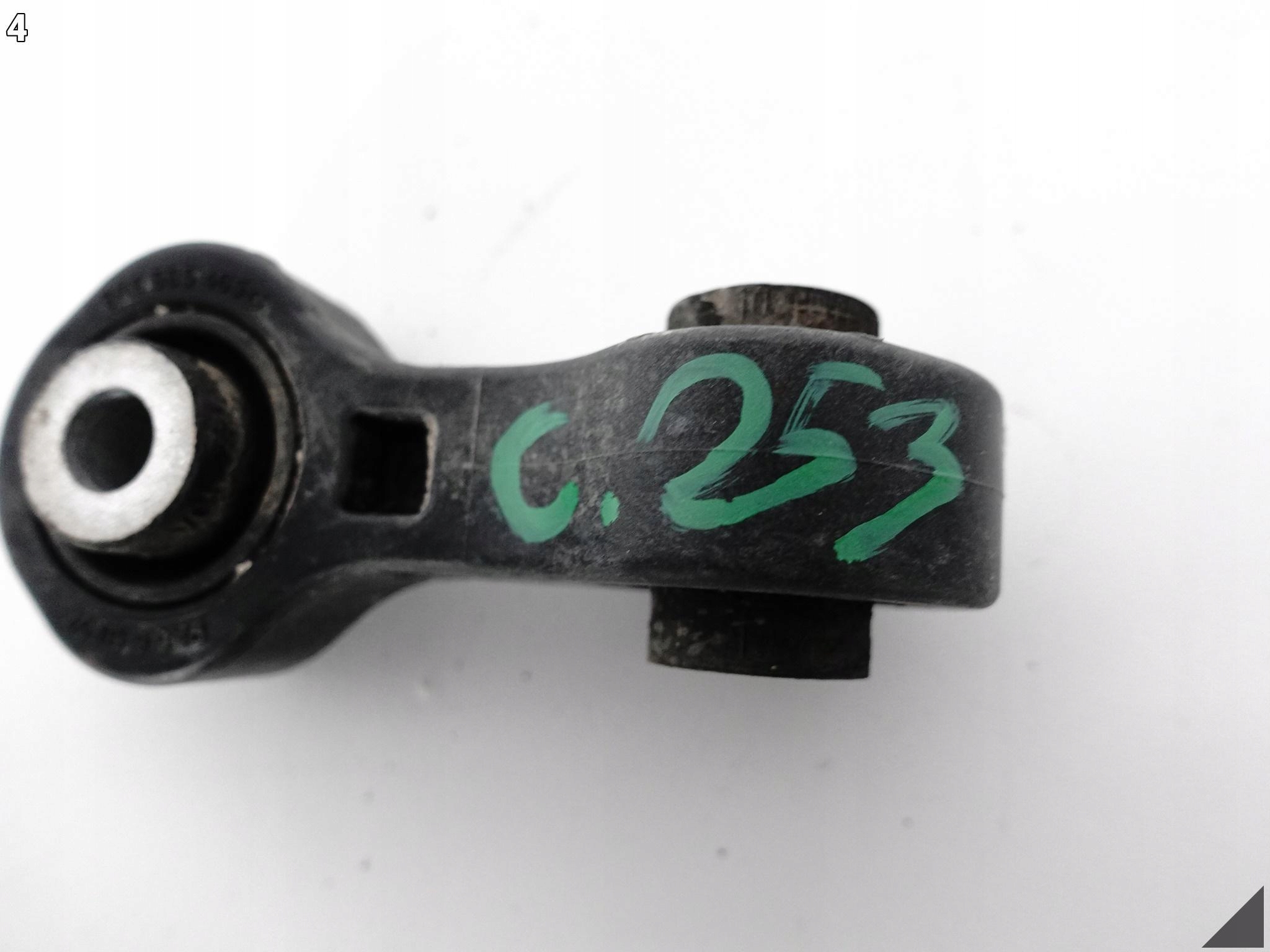 AUDI A6 S6 4G0 A7 S7 4G8 A8 S8 4H0 ŁĄCZNIK WSPORNIK STABILIZATORA TYŁ L=R AUDI A6 S6 4G0 A7 S7 4G8 A8 S8 4H0 ŁĄCZNIK WSPORNIK STABILIZATORA TYŁ L=R - obrazek 5