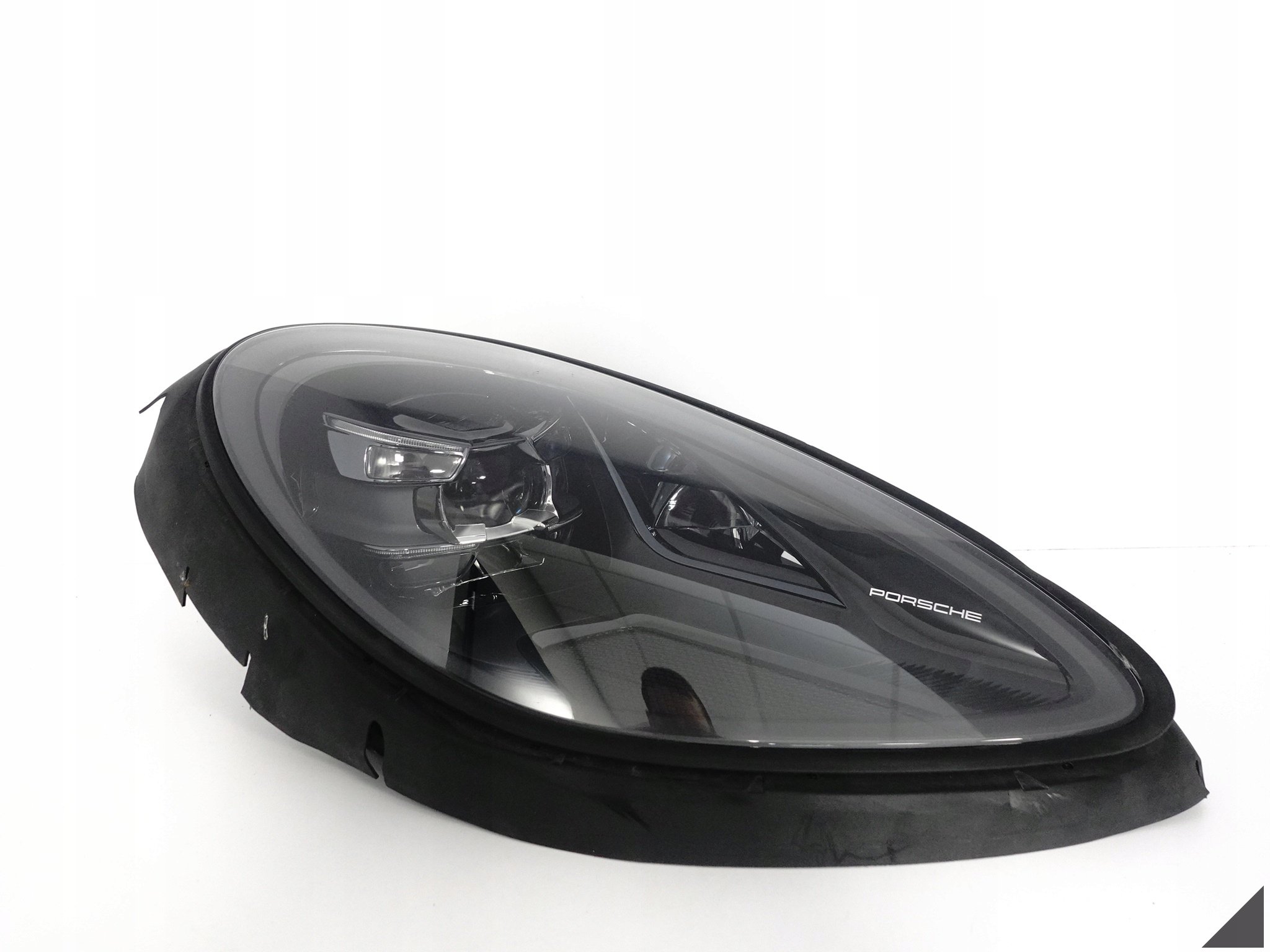 PORSCHE MACAN 95B GTS LIFT 18- FULL LED LAMPA PRAWA PRZÓD EUROPA EXCL 010AS PORSCHE MACAN 95B GTS LIFT 18- FULL LED LAMPA PRAWA PRZÓD EUROPA EXCL 010AS