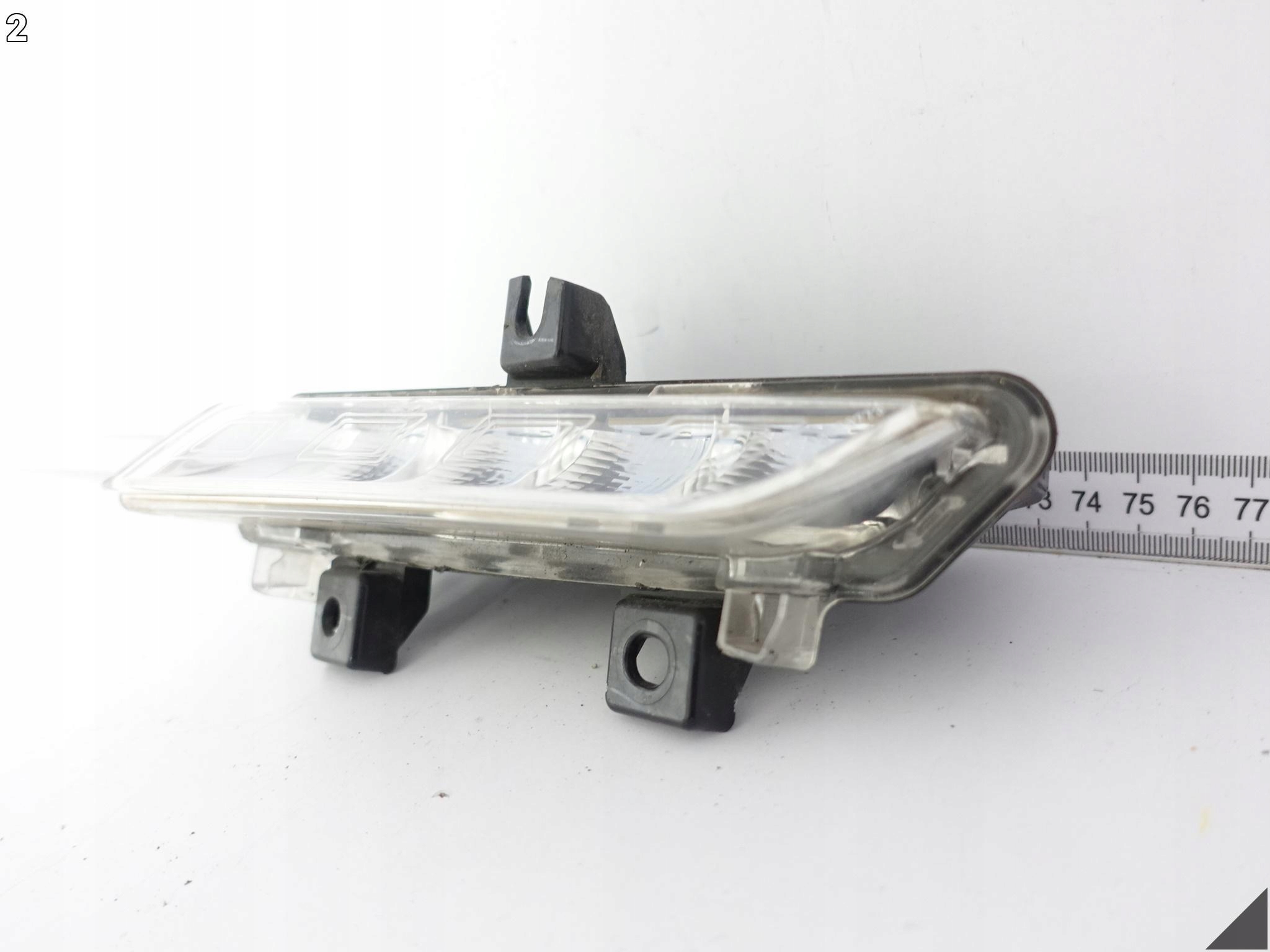 RENAULT CLIO IV 4 CAPTUR 12-16 HALOGEN W ZDERZAK LED DRL LEWY PRZÓD RENAULT CLIO IV 4 CAPTUR 12-16 HALOGEN W ZDERZAK LED DRL LEWY PRZÓD - obrazek 3