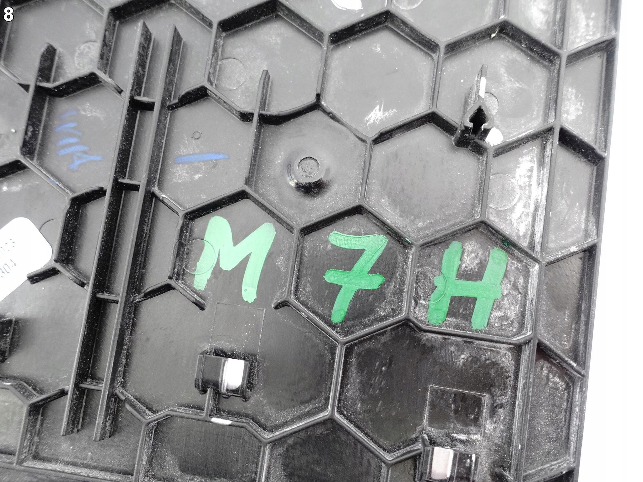 BMW X5 G05 LCI LIFT M-PAKIET CARBON OSŁONA PANEL DEKOR POPIELNICZKI TUNELU BMW X5 G05 LCI LIFT M-PAKIET CARBON OSŁONA PANEL DEKOR POPIELNICZKI TUNELU - obrazek 9