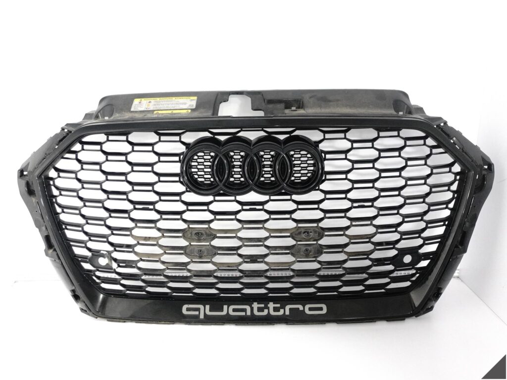 AUDI RS3 8V5 SEDAN LIMUZYNA LIFT 17-20 GRILL ATRAPA PRZÓD BEZ ACC RADARU