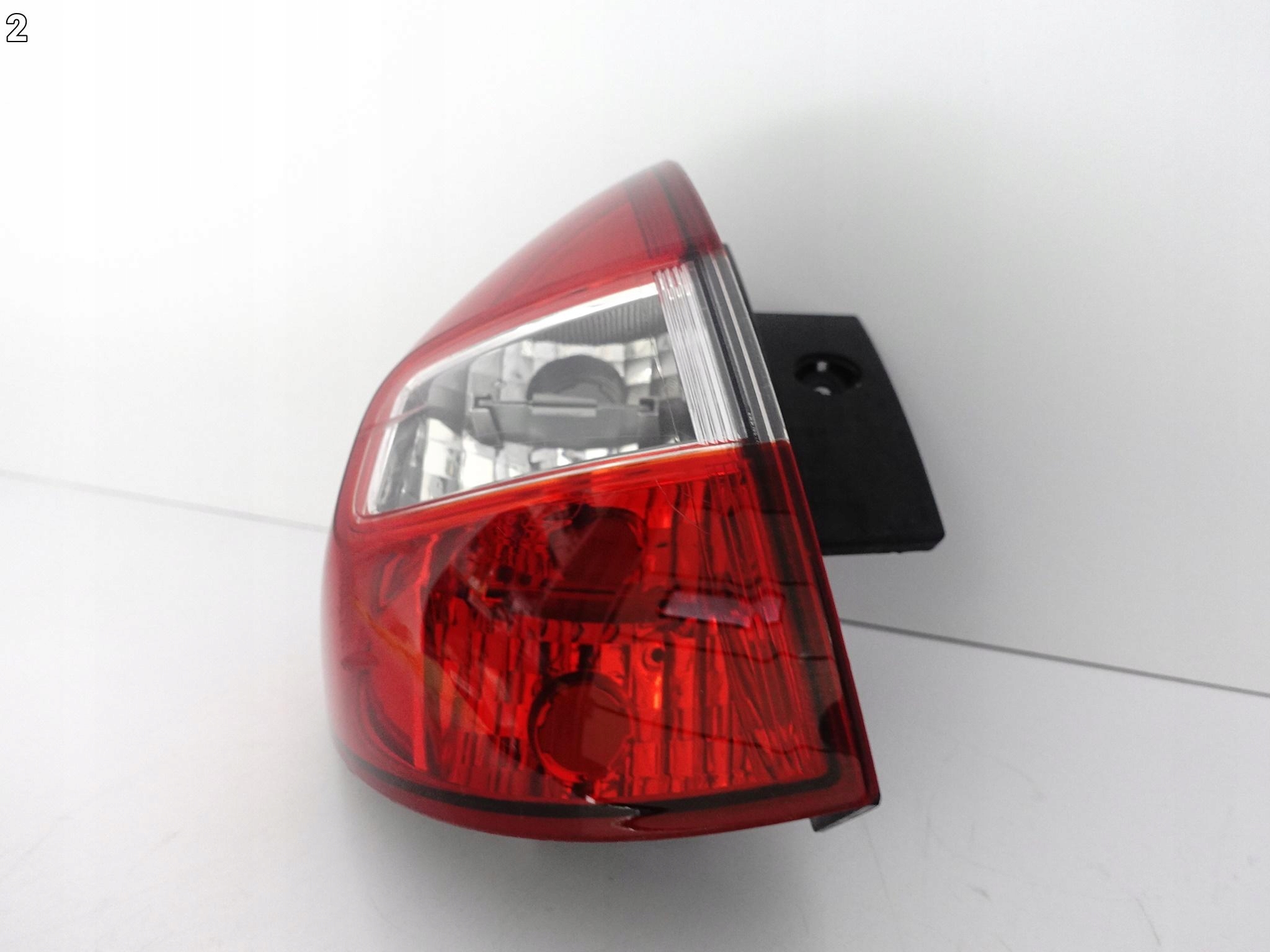 RENAULT KOLEOS I 08-16 LAMPA LEWA TYŁ EU RENAULT KOLEOS I 08-16 LAMPA LEWA TYŁ EU - obrazek 3