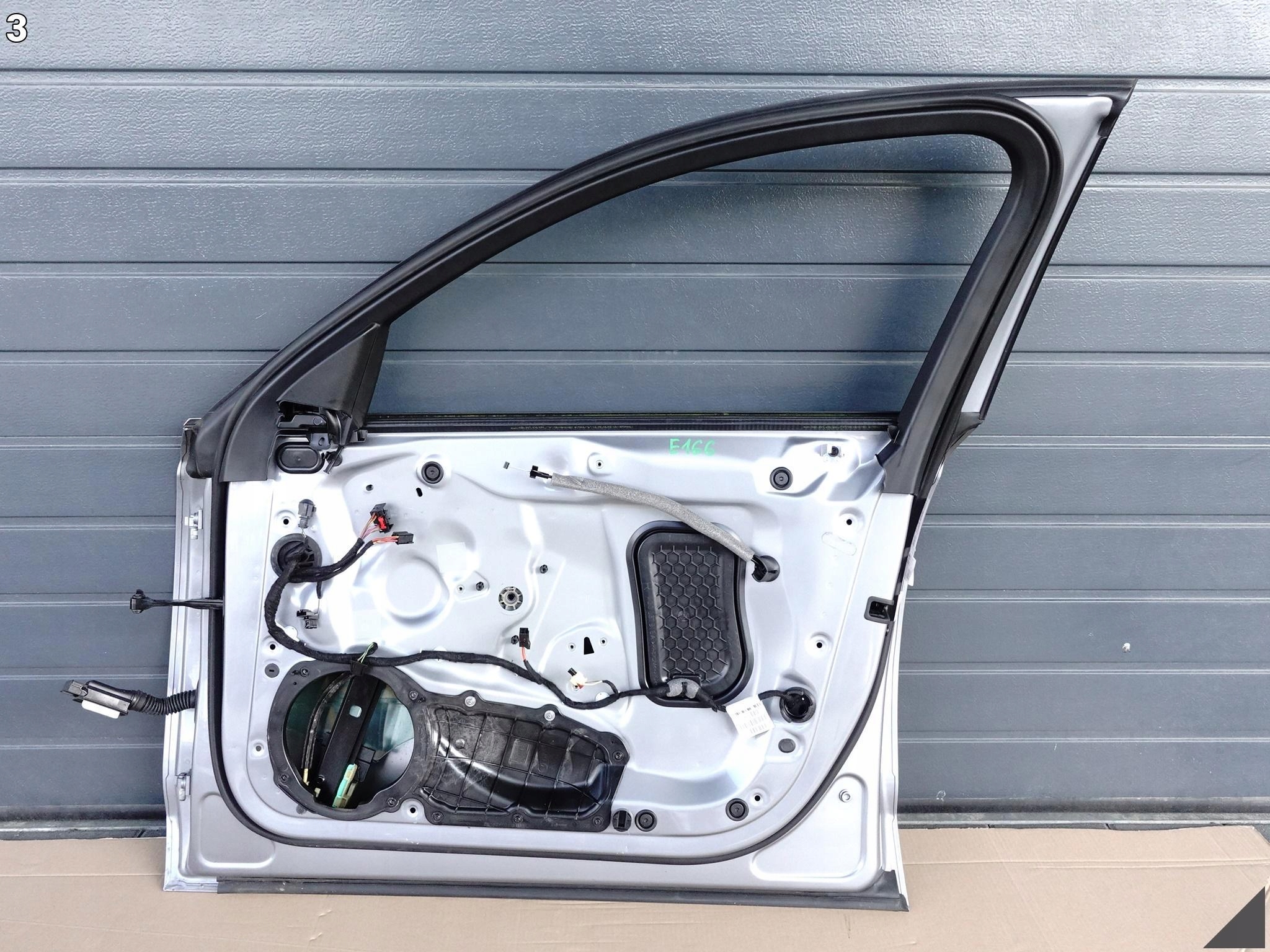AUDI A6 S6 RS6 C7 4G0 10-18 LIFT DRZWI + SZYBA PRAWE PRZÓD DEMONTAŻ X7P AUDI A6 S6 RS6 C7 4G0 10-18 LIFT DRZWI + SZYBA PRAWE PRZÓD DEMONTAŻ X7P - obrazek 4