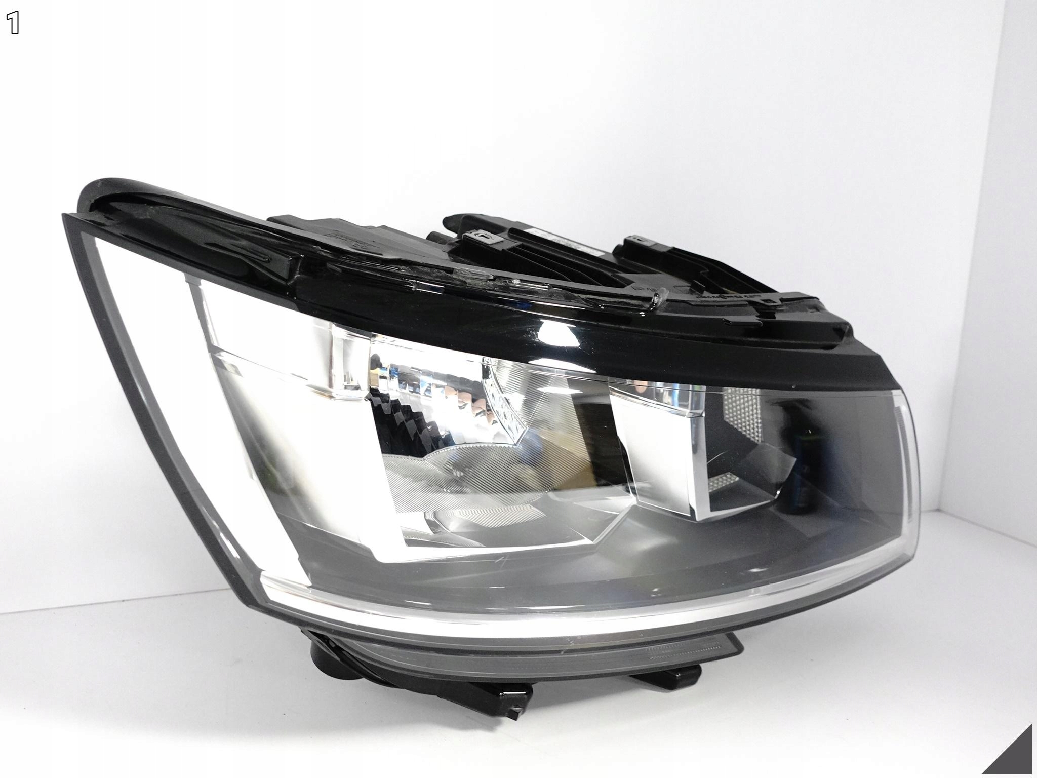 VW T6 TRANSPORTER LIFT 7L1 T6.1 19-23 LAMPA ZWYKŁA HALOGEN H7 PRAWA PRZÓD VW T6 TRANSPORTER LIFT 7L1 T6.1 19-23 LAMPA ZWYKŁA HALOGEN H7 PRAWA PRZÓD - obrazek 2