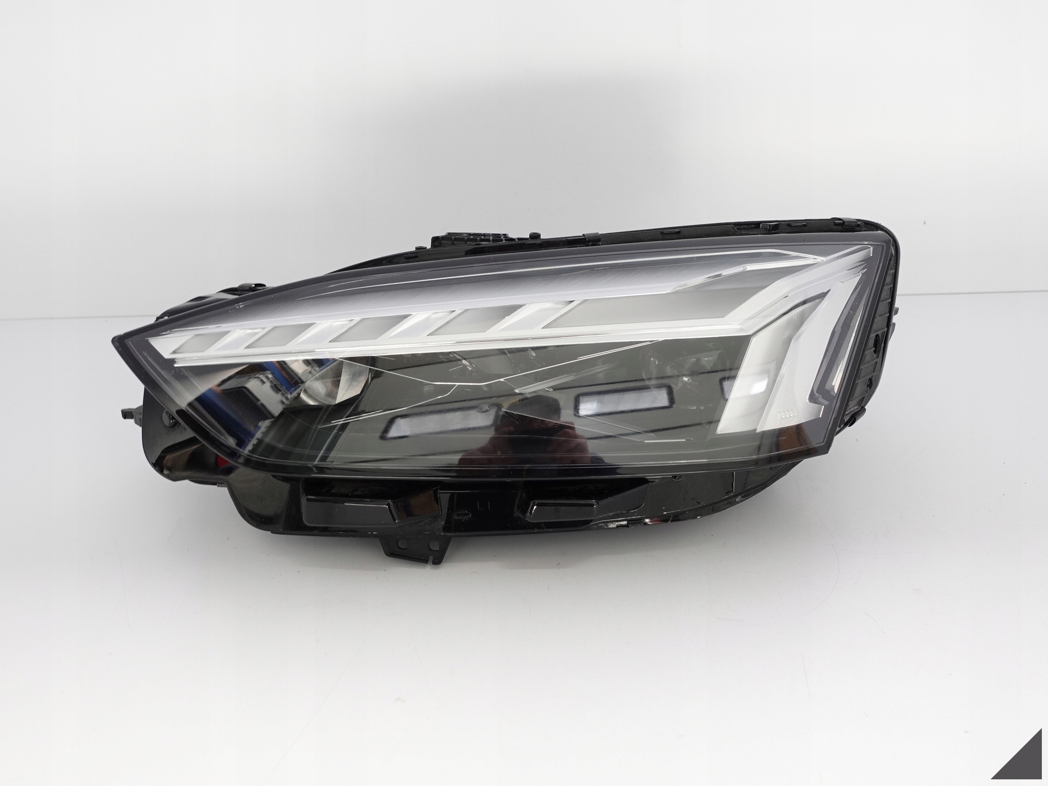AUDI A5 8W6 B9 LIFT 19- FULL LED LASER LAMPA LEWA AUDI A5 8W6 B9 LIFT 19- FULL LED LASER LAMPA LEWA