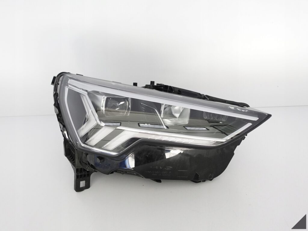 AUDI Q3 II 2 F3 83A 18- LAMPA FULL LED PRAWA EU AUDI Q3 II 2 F3 83A 18- LAMPA FULL LED PRAWA EU
